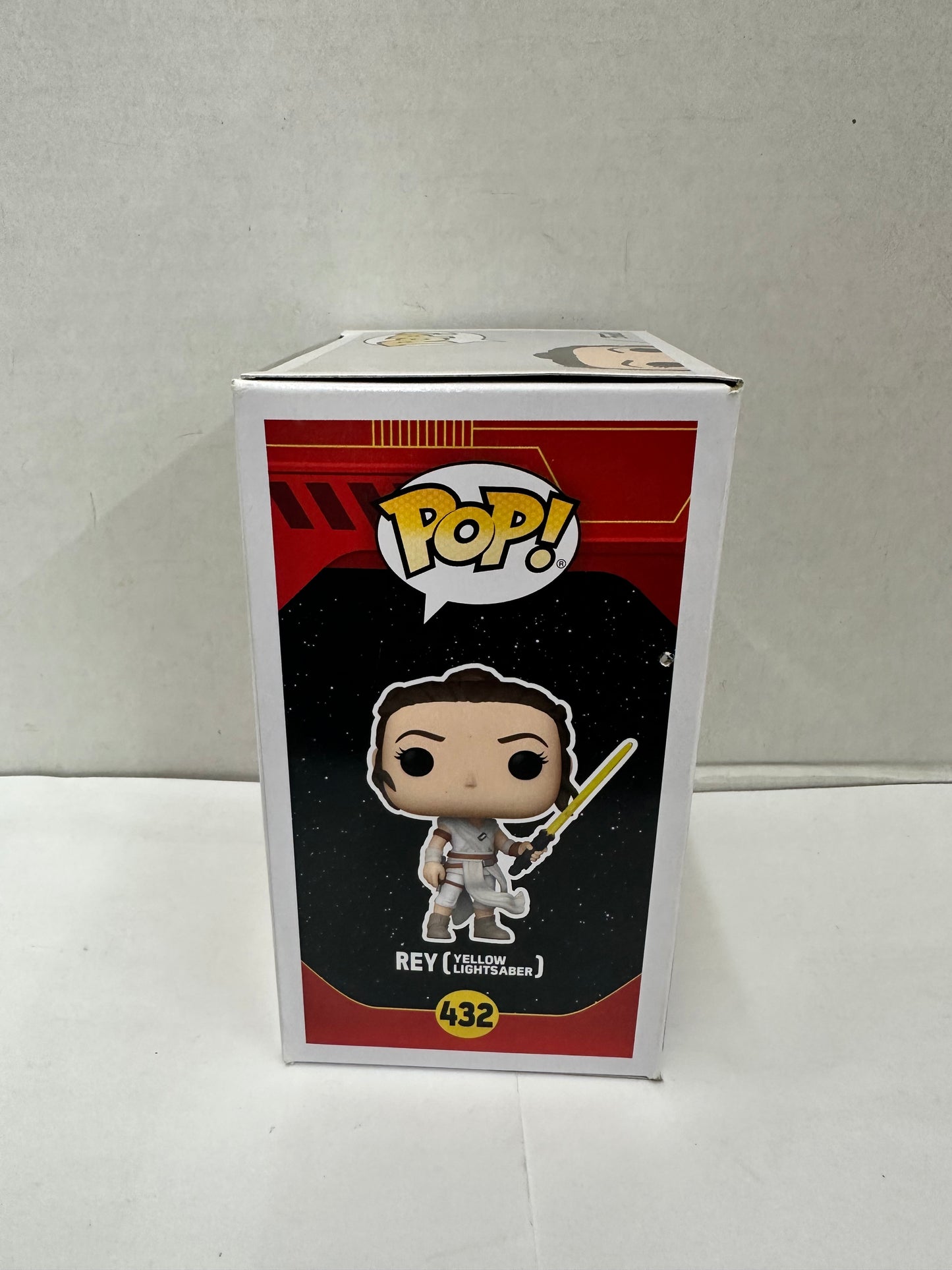 Funko Pop! Star Wars Rey Yellow Lightsaber 432