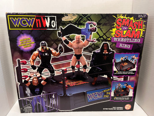 RARE 1999 WCW NWO Smash n Slam Wrestling Ring Toy Biz