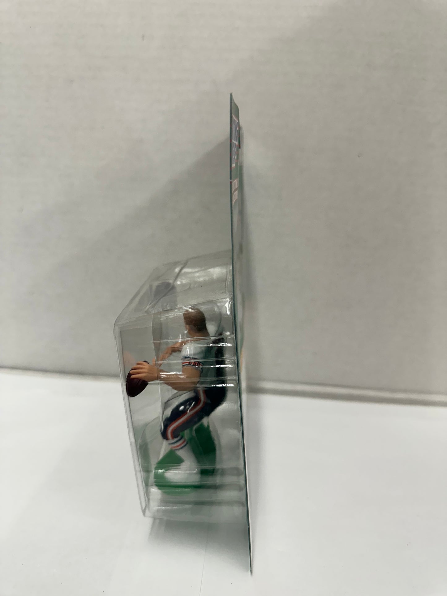 2000 NFL Starting Lineup Action Figure Cade McNown Chicago Bears