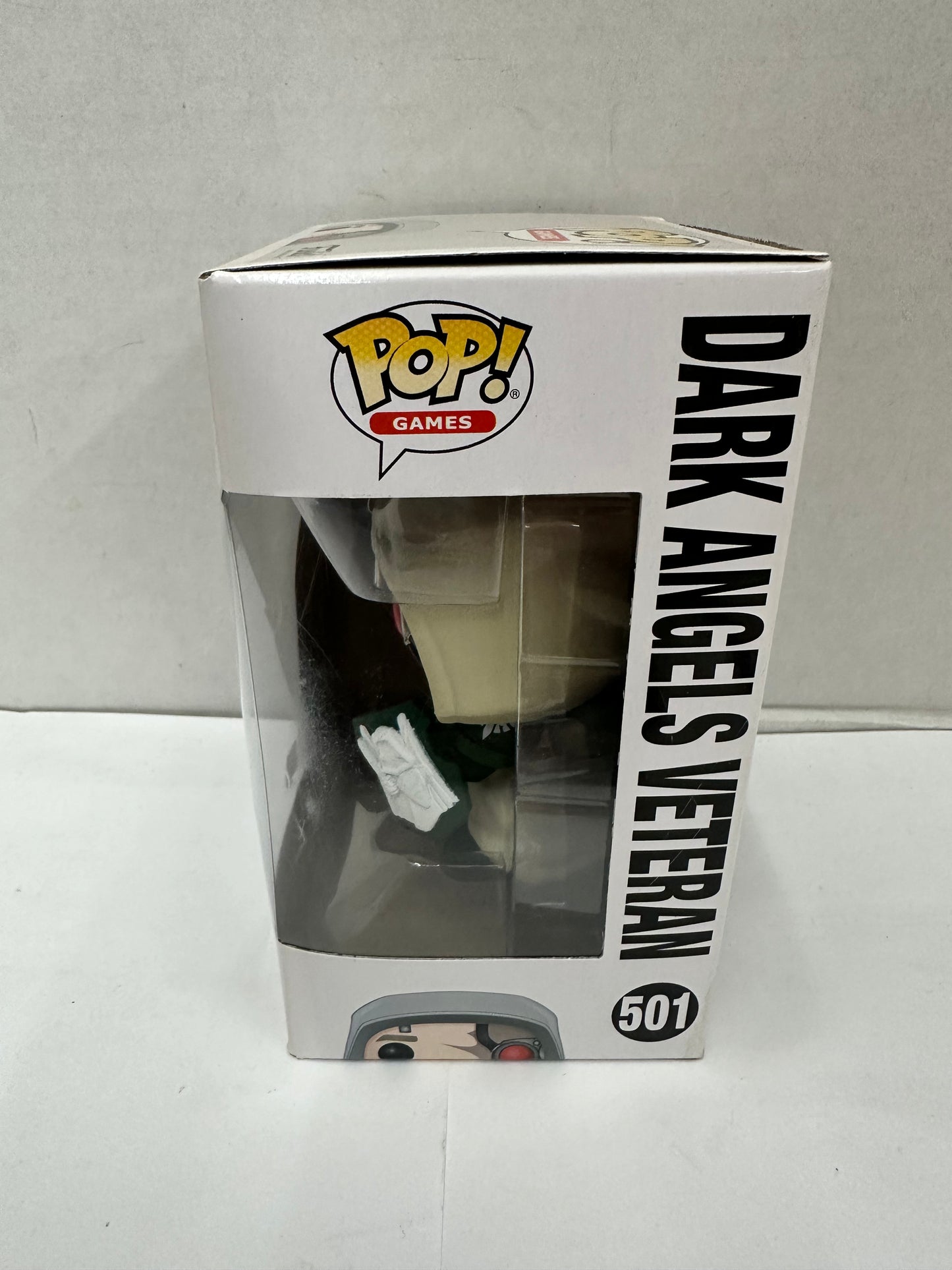 Funko Pop! Games: Warhammer 40,000 - Dark Angels Veteran #501