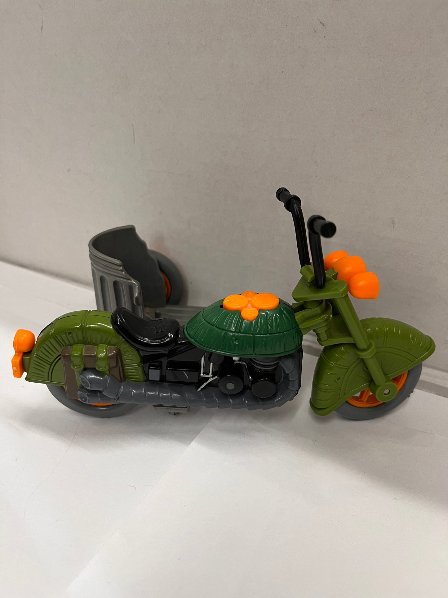 Vintage 1989 Teenage Mutant Ninja Turtle Sewer Motorcycle w/ Sidecar And Lids