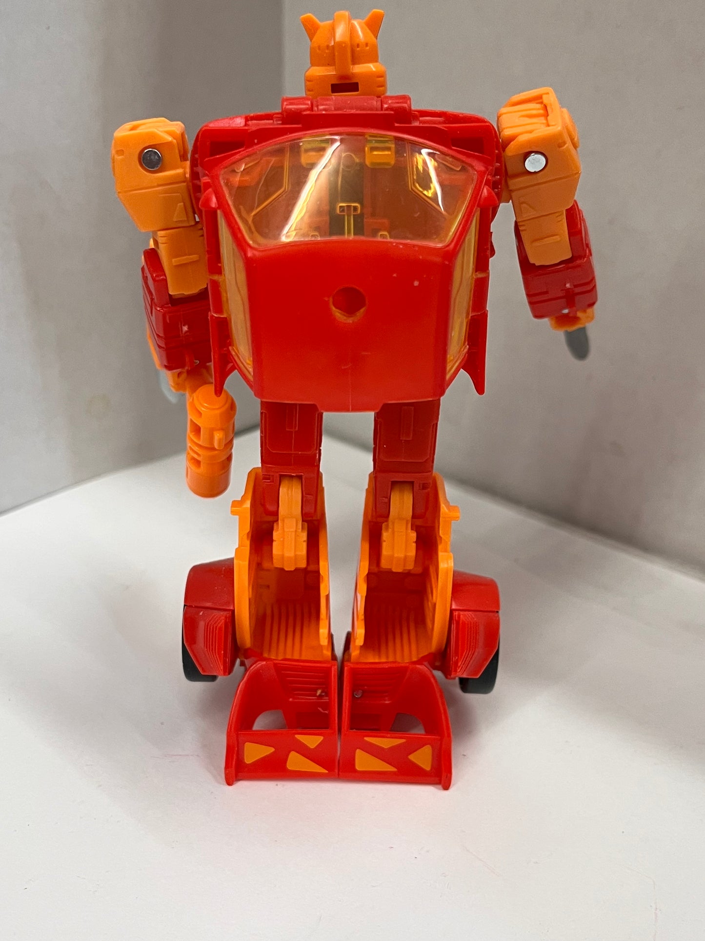 Transformers G2 Universe Autobot Jazz Complete Legacy Evolution Deluxe Class