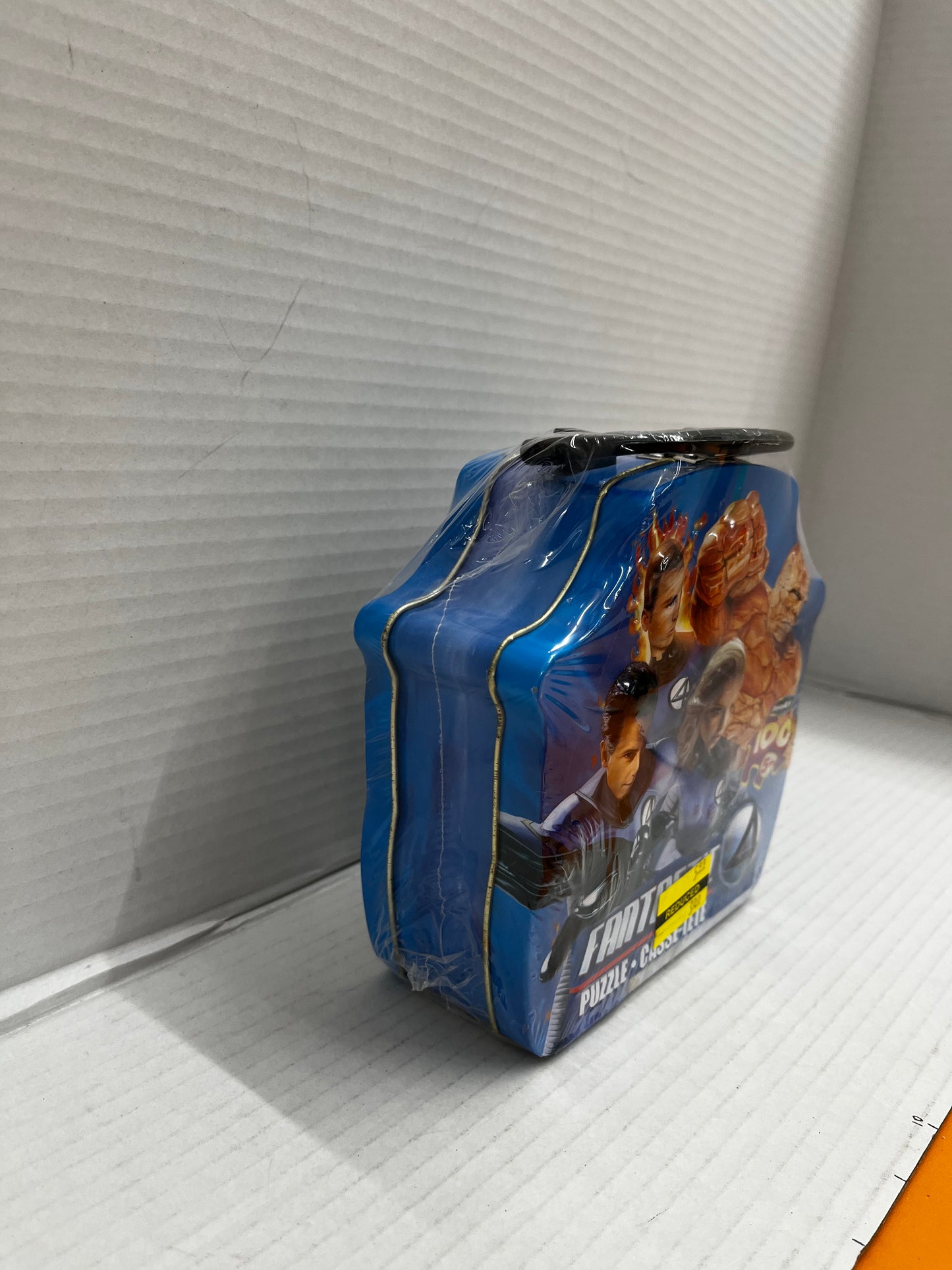 2005 Marvel Fantastic 4 Jigsaw Puzzle 100 Pieces Collector's Tin