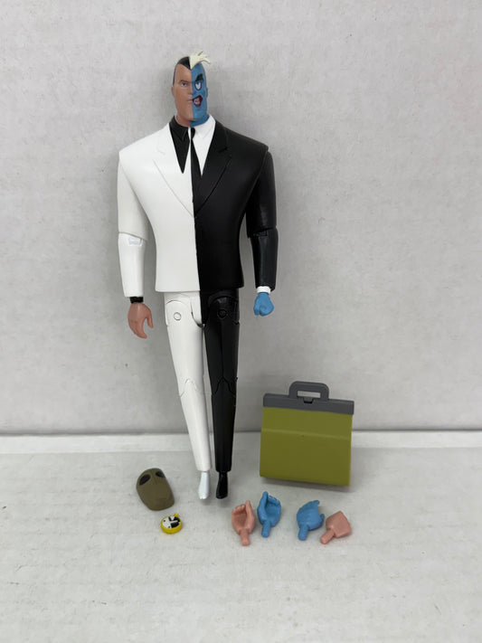 DC Batman The Animated Series Two-Face (The New Batman Adventures) Loose Complete