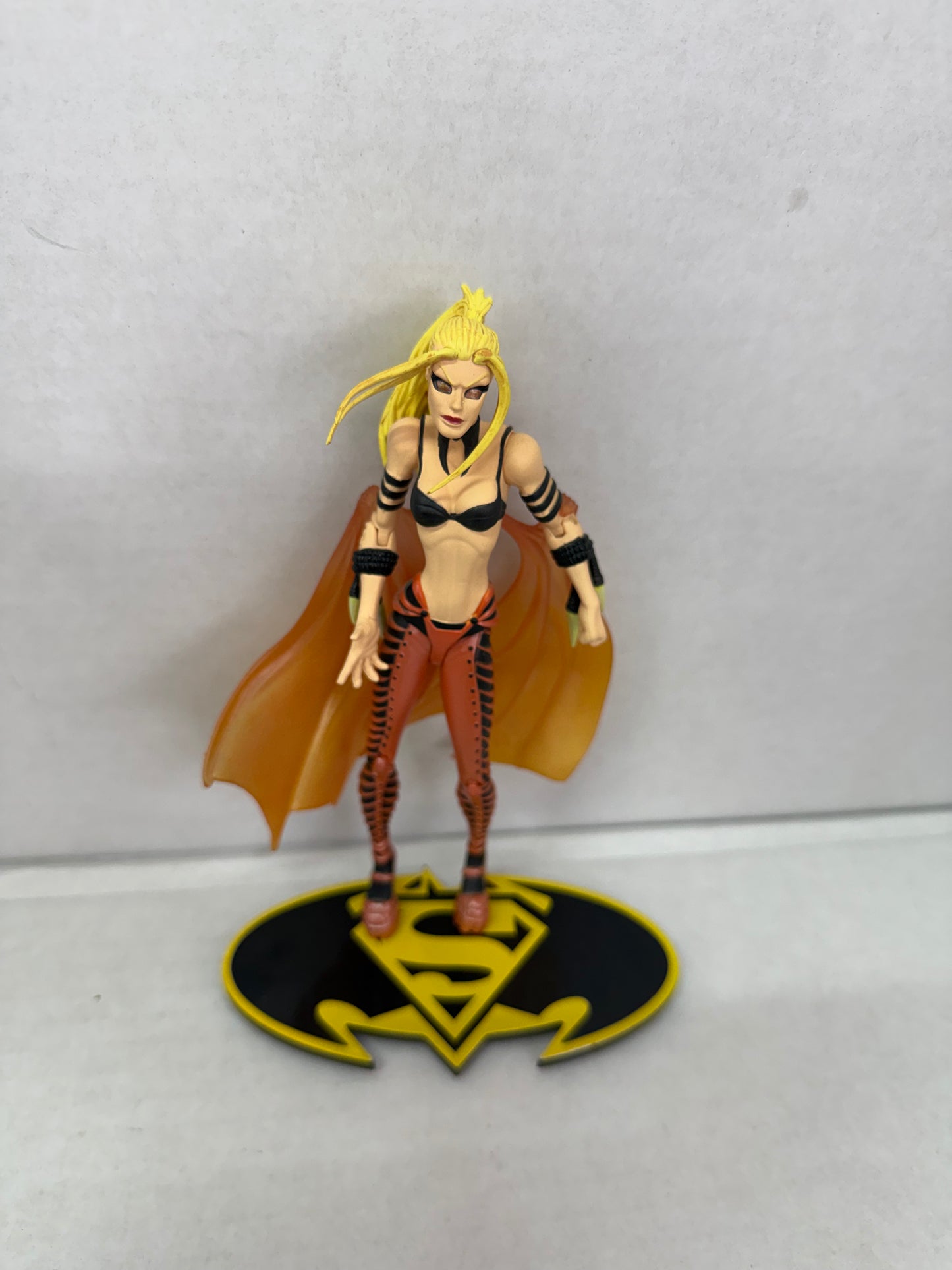 DC Direct SUPERGIRL CORRUPTED Superman & Batman Return of Supergirl Series 2
