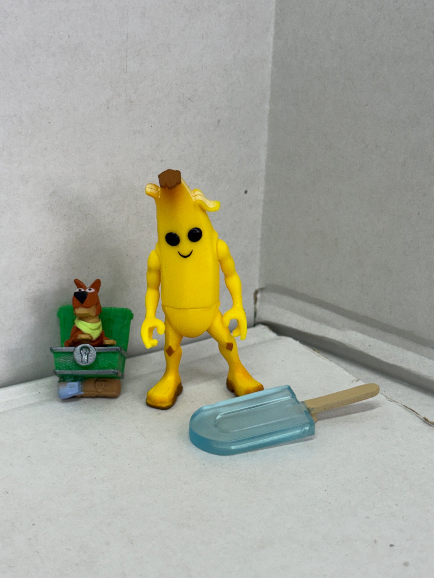 Fortnite Epic Games Battle Royale Collection Peely 2-Inch Mini Figure