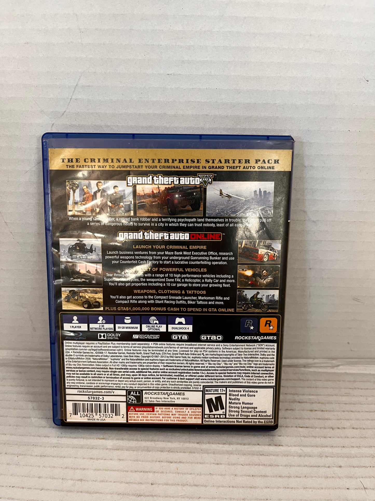 Grand Theft Auto V 5 - Premium Edition - PS4 - Complete w/ Map