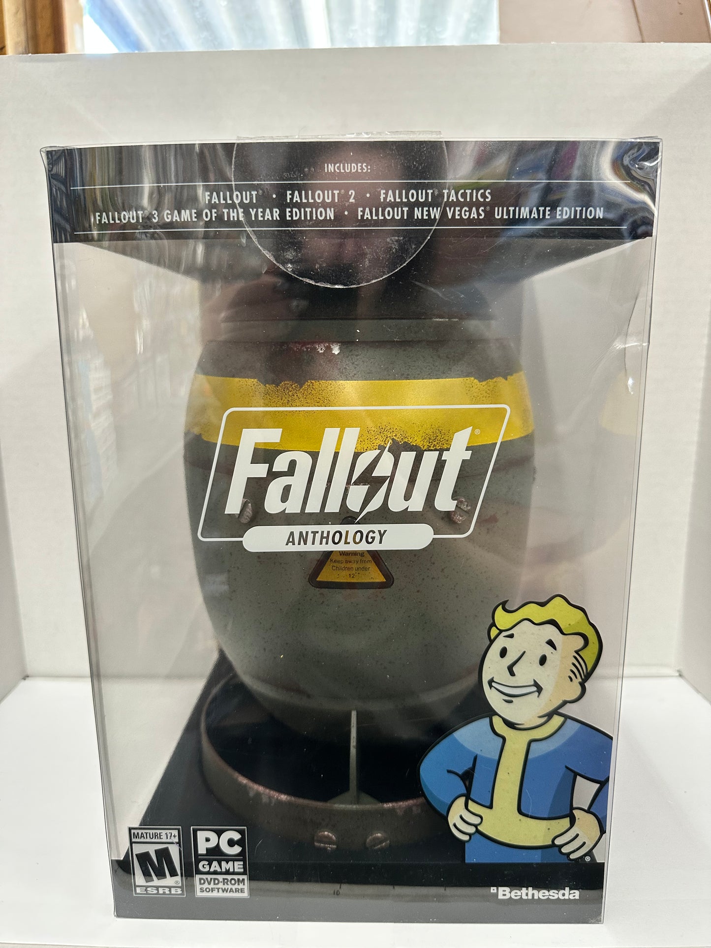 Bethesda Fallout S.P.E.C.I.A.L. Anthology Edition Mini Nuke Edition
