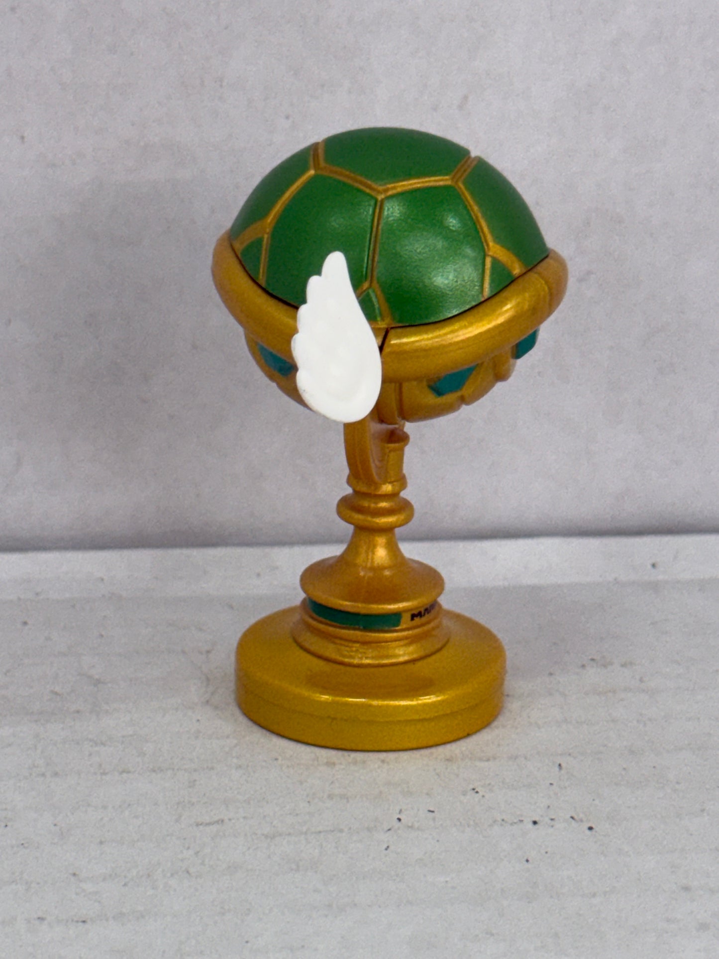 HOT WHEELS 2019 MARIO KART SERIES 1 SHELL CUP TROPHY RARE HARD TO FIND