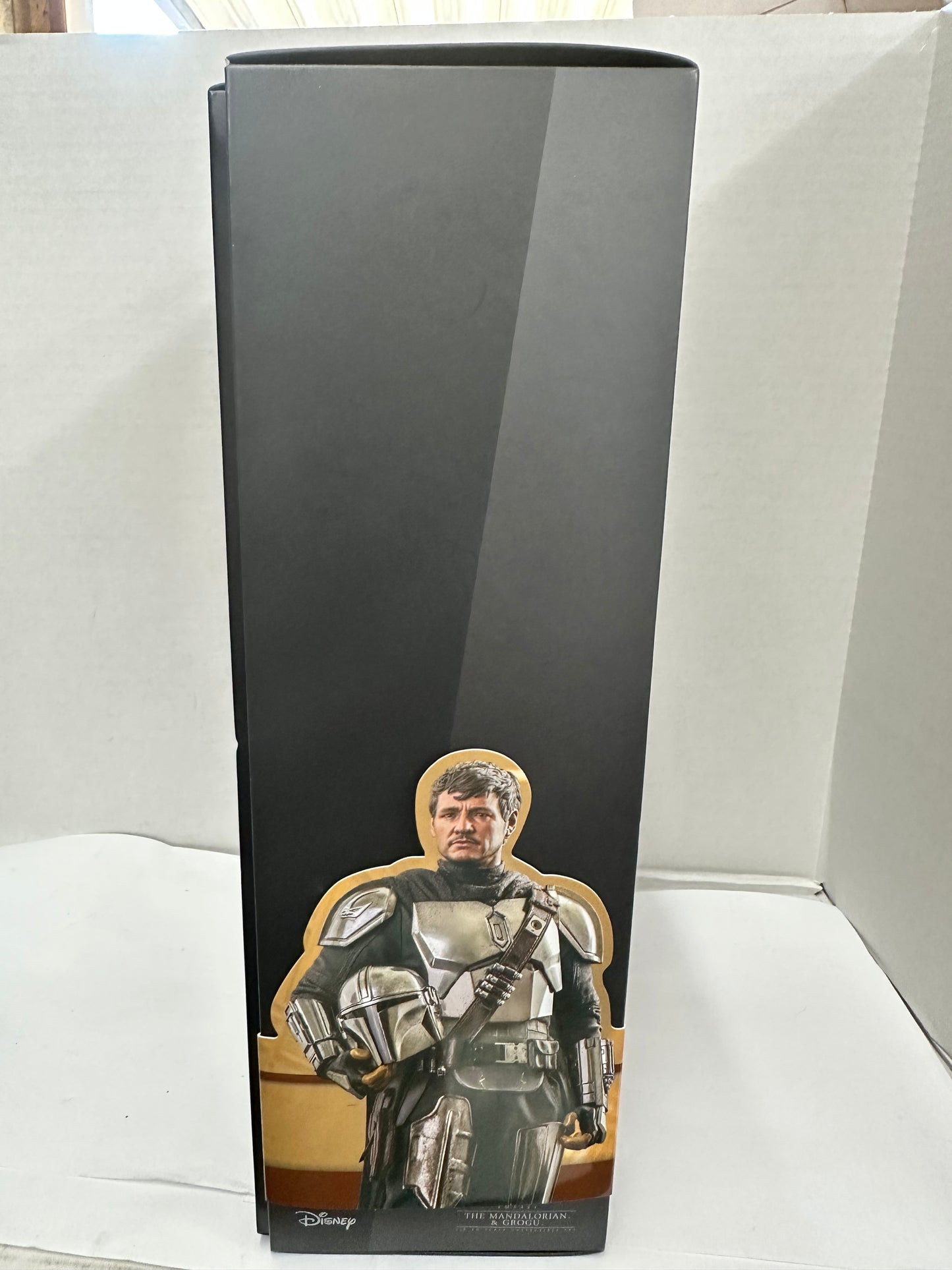 Hot Toys The Mandalorian & Grogu Chrome - TMS051