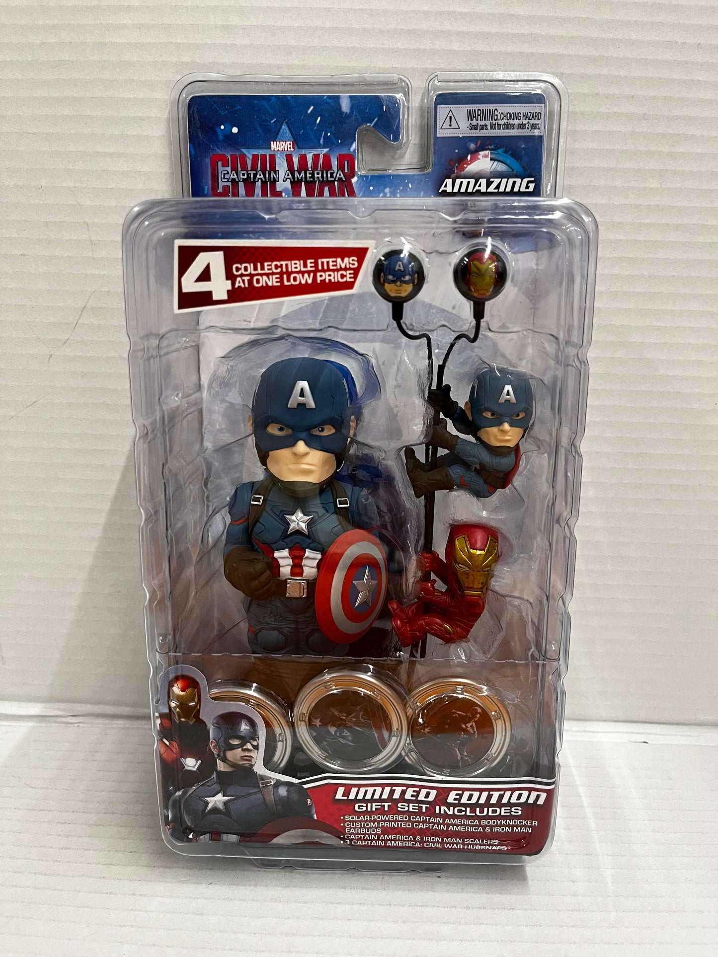 NECA Marvel Captain America Civil War Gift Set - Limited Edition - Scalers