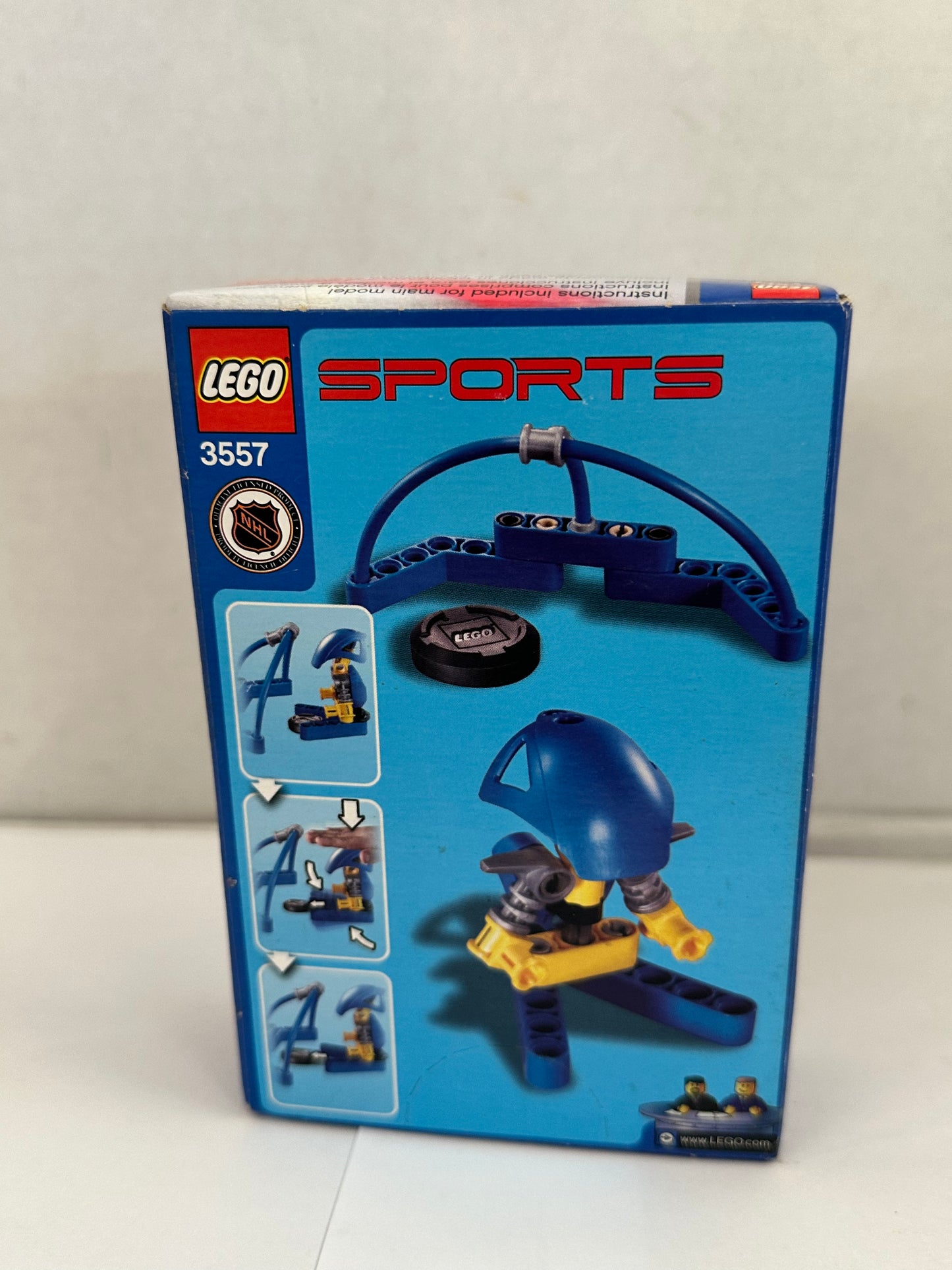 LEGO Sports 3557 Blue Player & Goal - Rare & Retired New Sealed