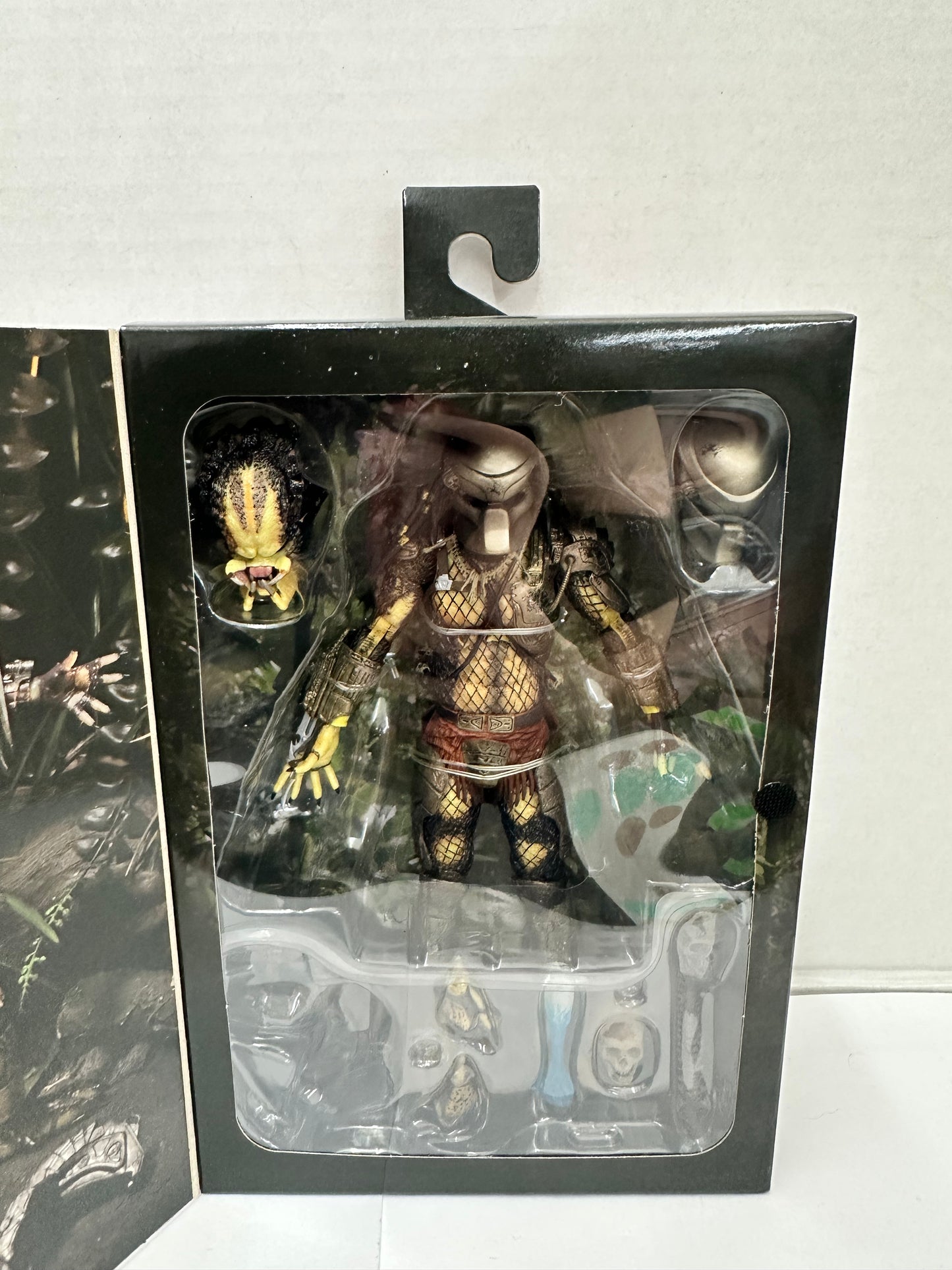 NEW and SEALED NECA Jungle Hunter Predator Movie 7" Action Figure
