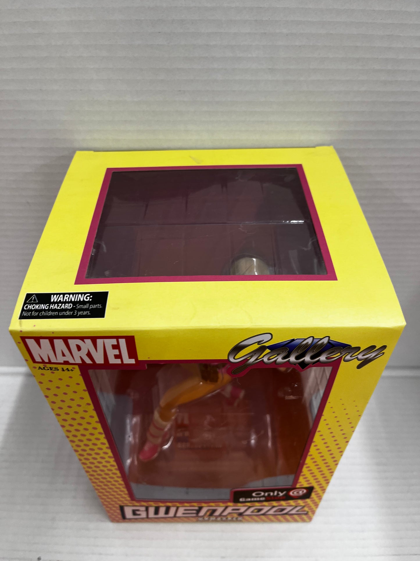 Marvel Gallery Gwenpool Diamond Select Toys PVC Statue Gamestop Figure