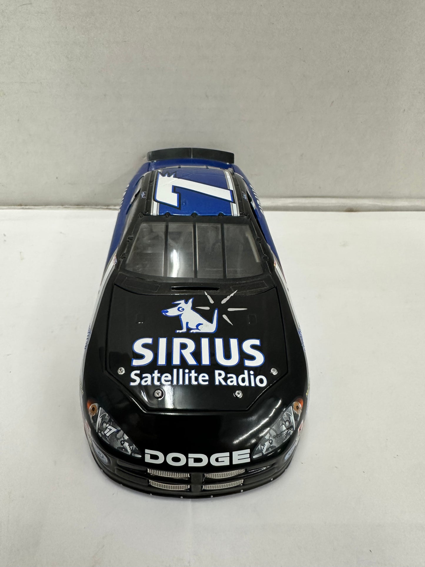 Action 1:24 NASCAR Sirius #7 Casey Atwood 2002 Dodge Intrepid R/T
