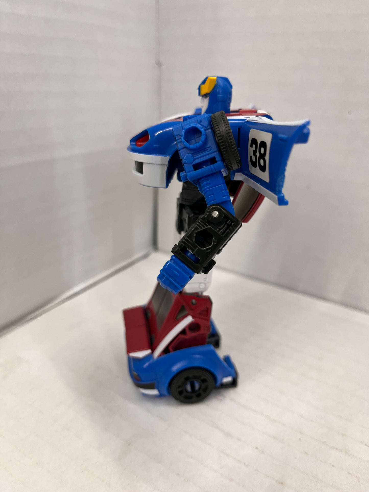 Transformers Earthrise Smokescreen Figure Only WFC War for Cybertron Autobot