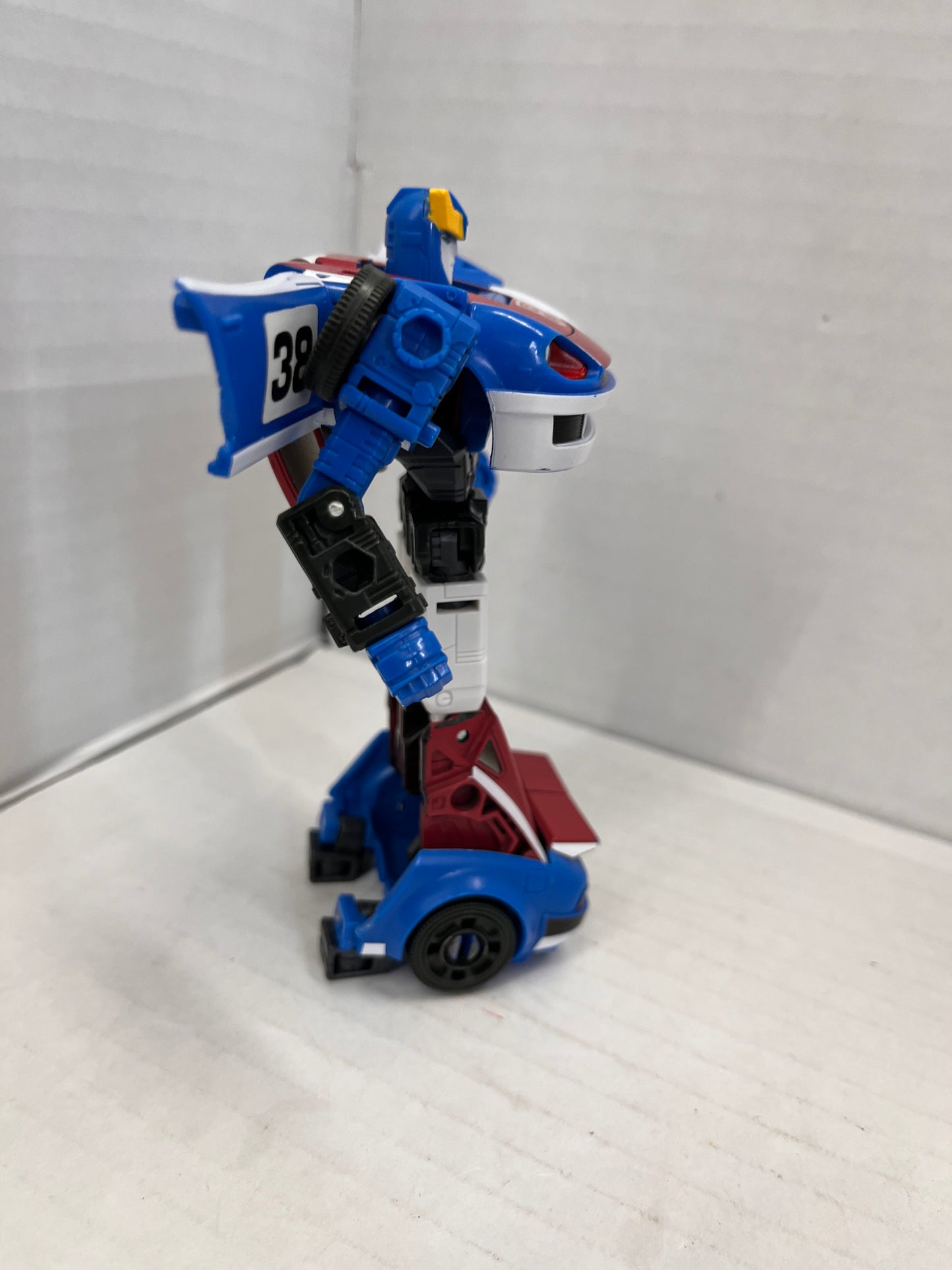 Transformers Earthrise Smokescreen Figure Only WFC War for Cybertron Autobot