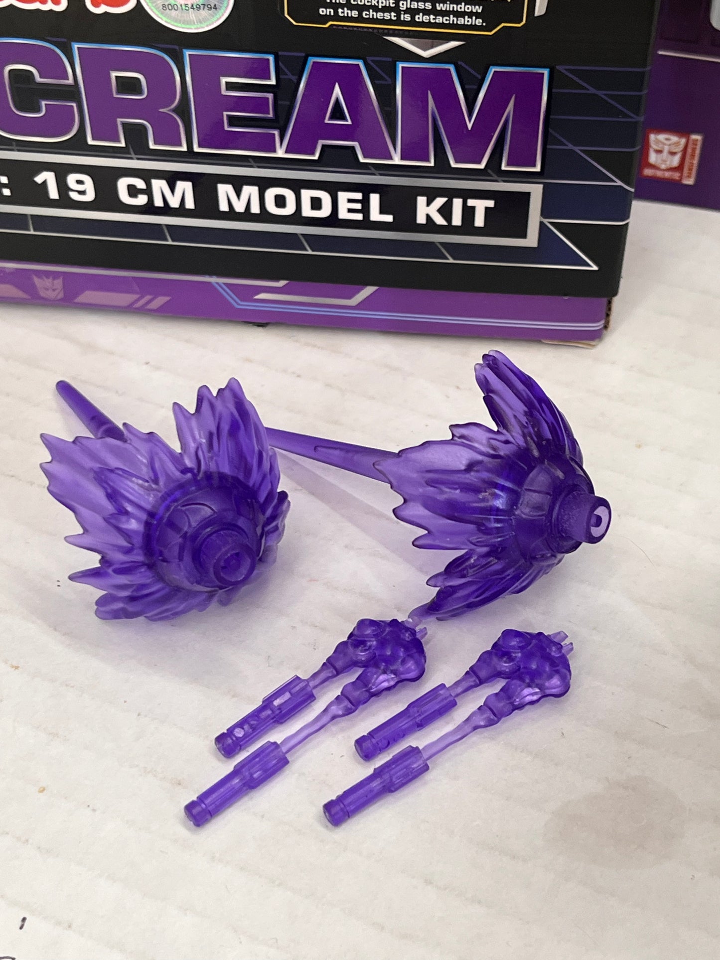 Yolopark G1 Starscream AMK Pro 19 CM Model Kit Diecast Transformers Complete