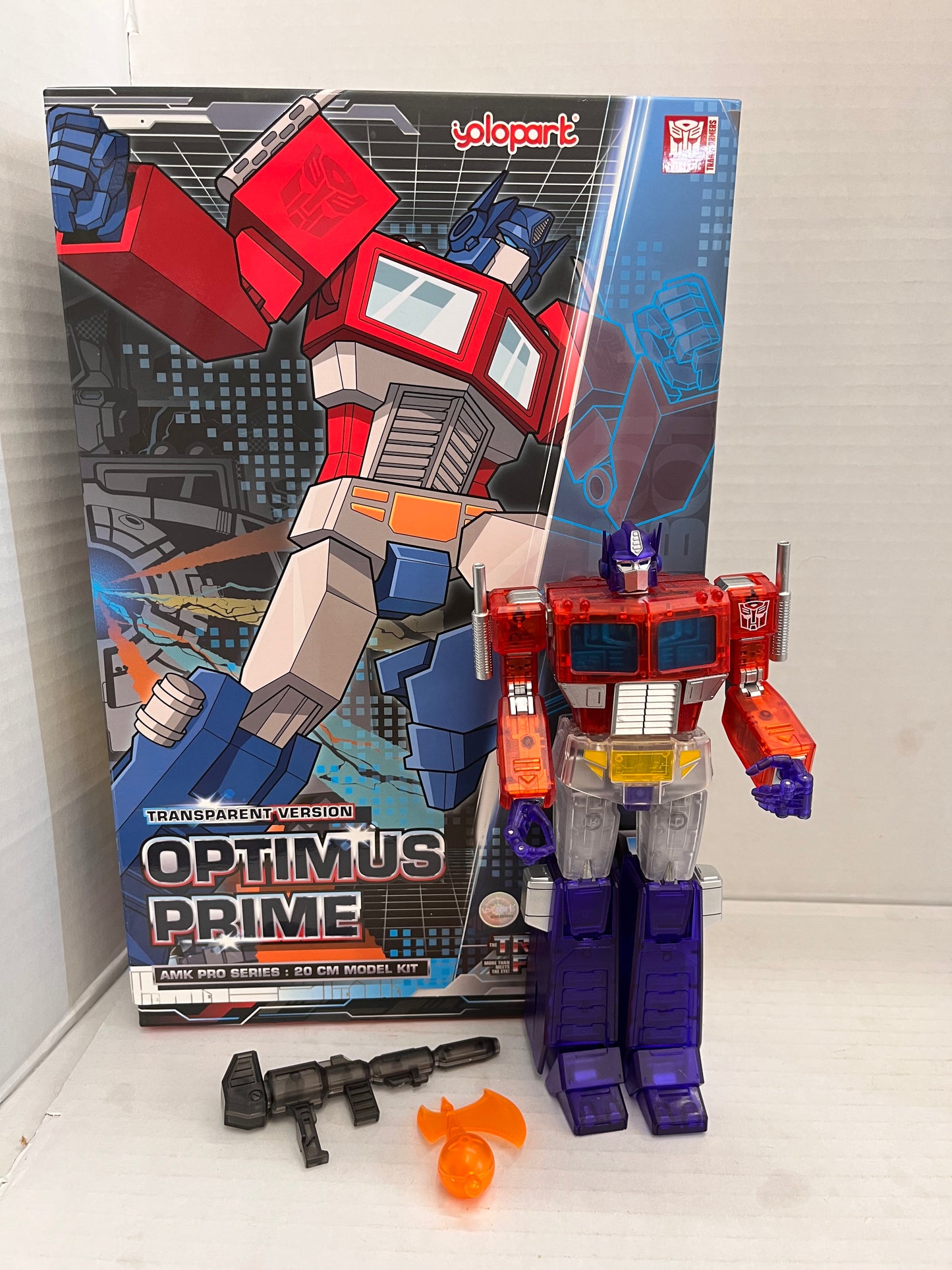 Transformers - Yolopark - Optimus Prime AMK Pro Series - TRANSPARENT VERSION