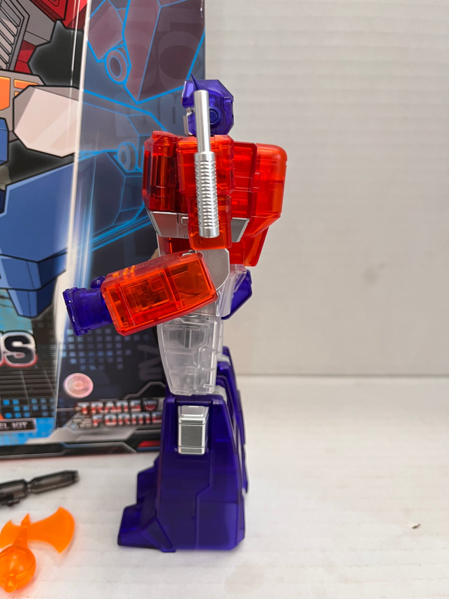 Transformers - Yolopark - Optimus Prime AMK Pro Series - TRANSPARENT VERSION