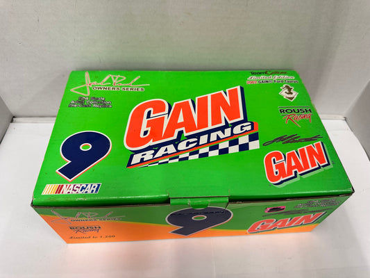 Jeff Burton 2002 Gain Nascar 1/24 Diecast Team Caliber Owners Series #9