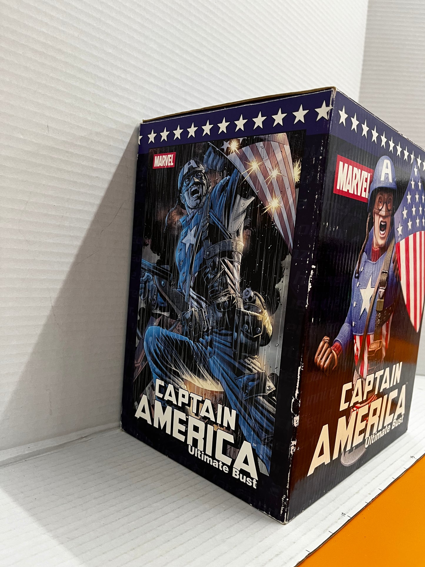 ULTRA RARE Diamond Select MARVEL WW2 Captain America Ultimate Bust (1041/1945)