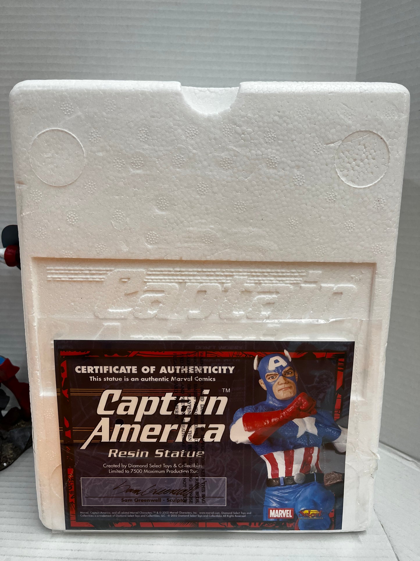 DIAMOND SELECT CAPTAIN AMERICA RESIN STATUE SAM GREENWELL STATUE /7500 RARE