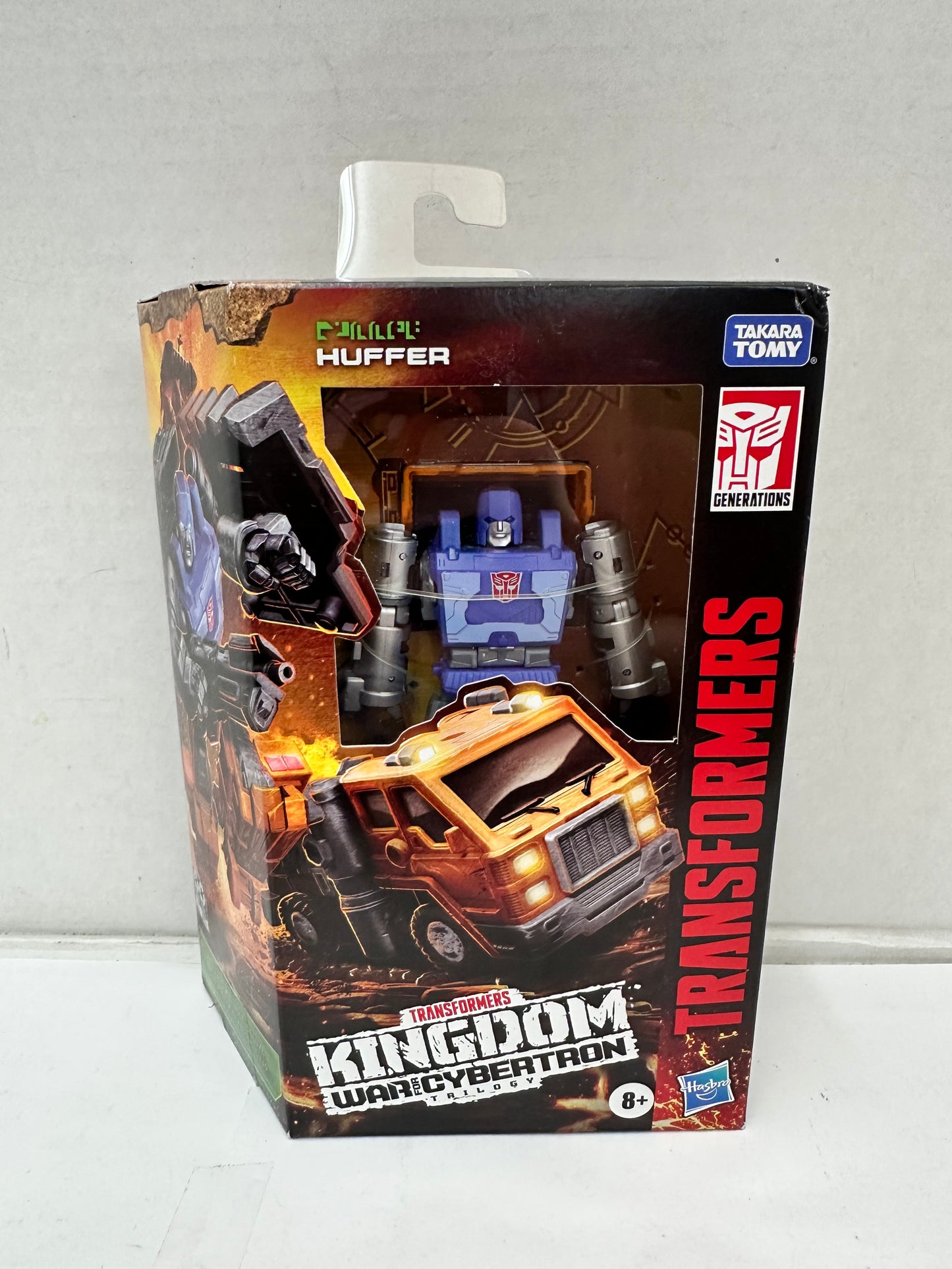 Transformers War for Cybertron: Kingdom Deluxe Huffer Action Figure