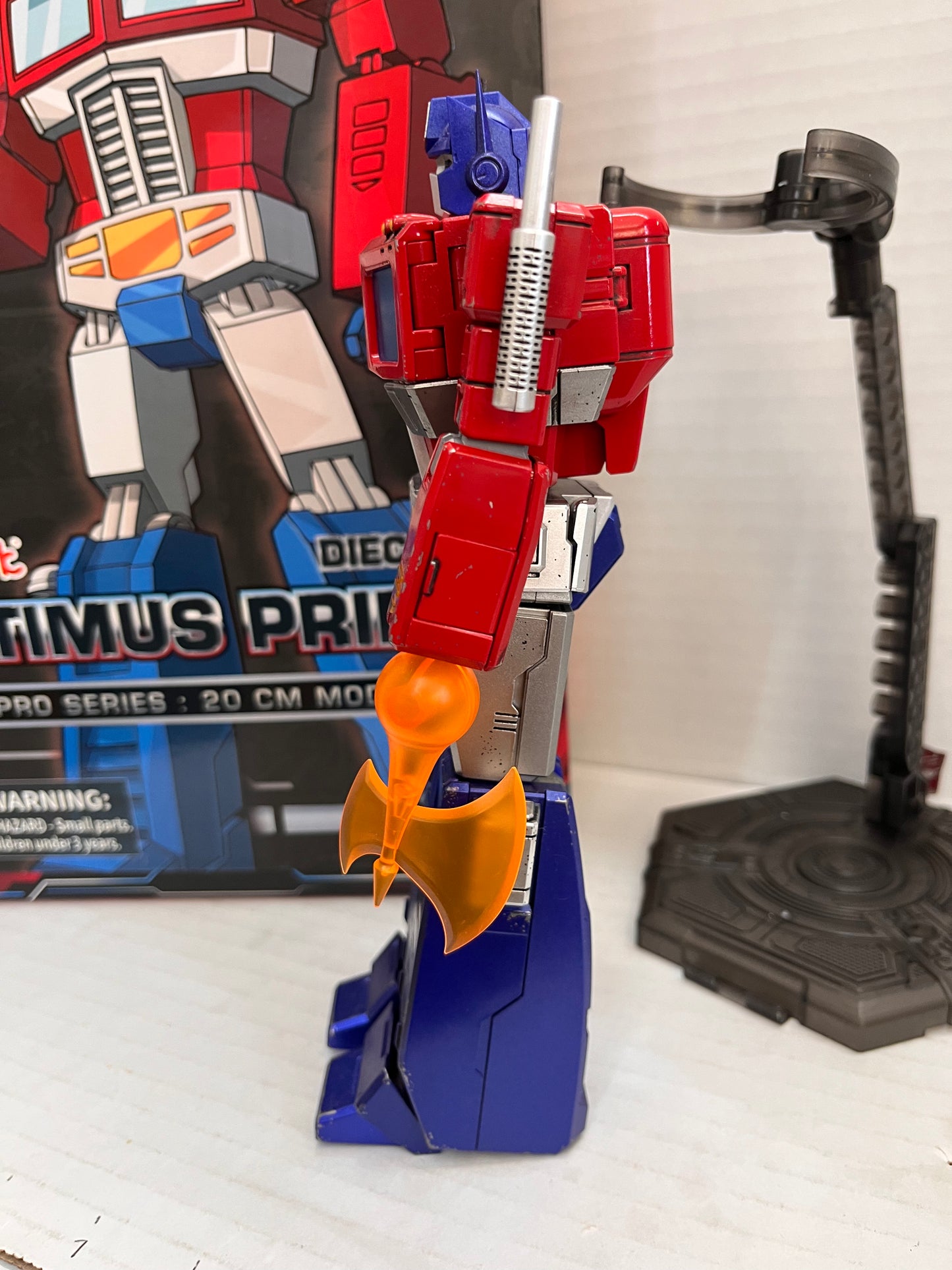 Yolopark AMK Pro Series G1 Optimus Prime Model Kit Action Figure