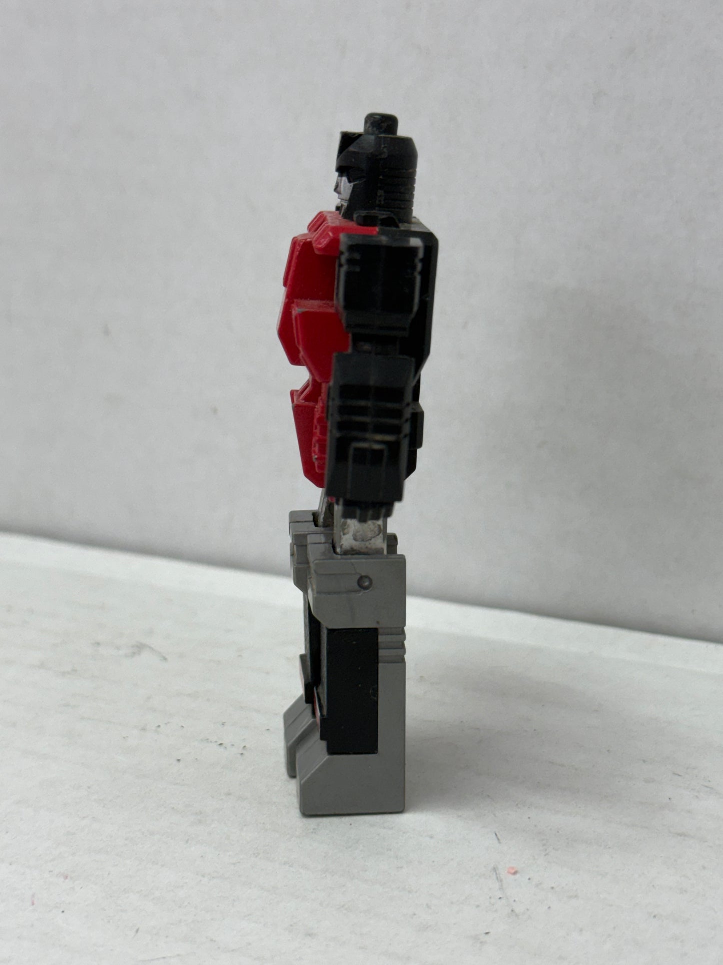 1983 Transformers G1 Spectro (1/3 Reflector of Micro Change Series) Vintage