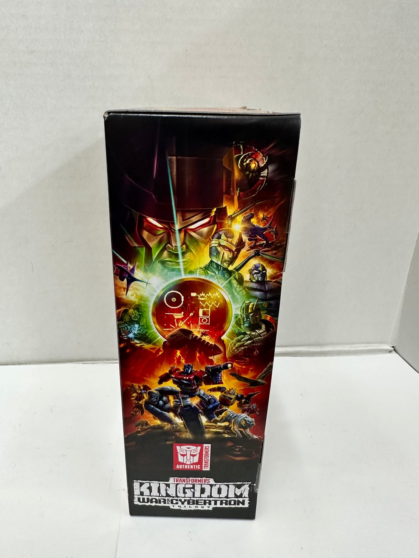 Transformers War for Cybertron: Kingdom Voyager Tigatron Figure