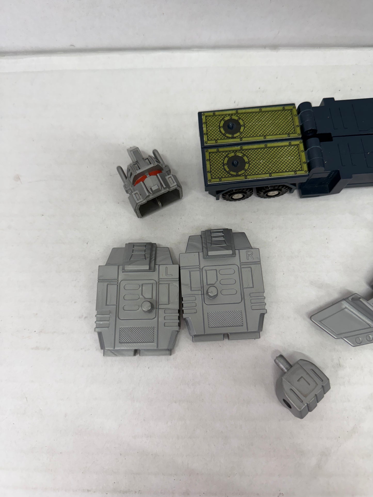 Vintage 1986 G1 Transformers Combaticon - Onslaught - for Bruticus