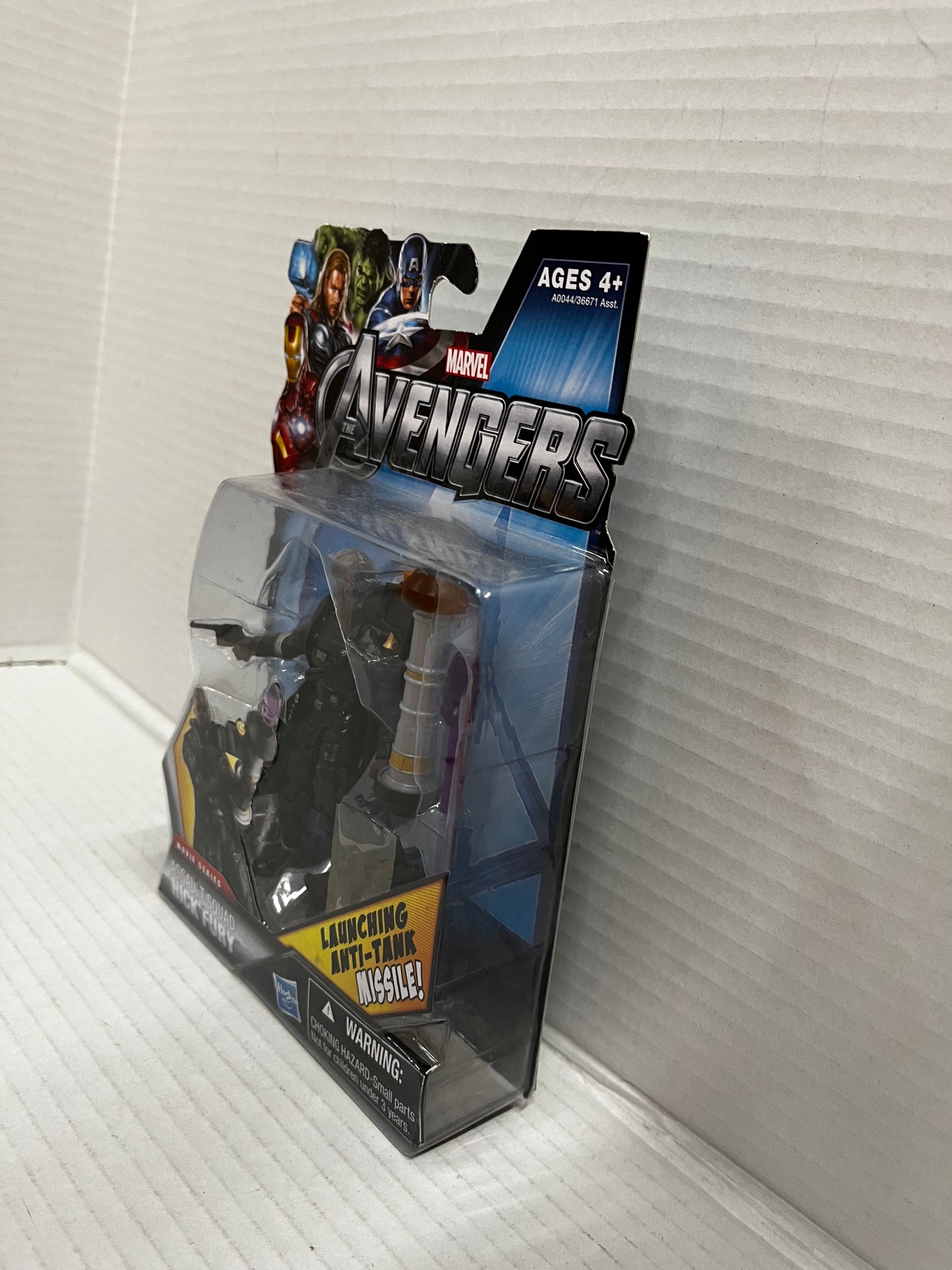MARVEL AVENGERS MOVIE SERIES 3.75" FIGURE ASSAULT SQUAD NICK FURY BRAND NEW