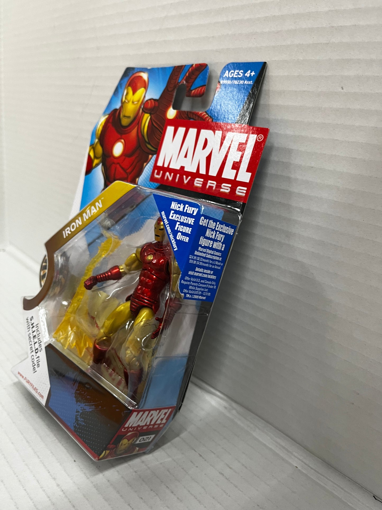 Marvel Universe Iron Man Classic (2008) Hasbro 3.75 Inch Action Figure 021