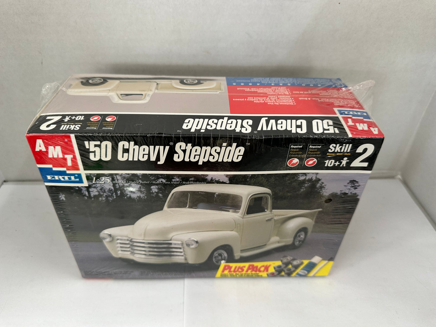 AMT '50 Chevy Stepside Kit # 8051 Factory Sealed 1:25