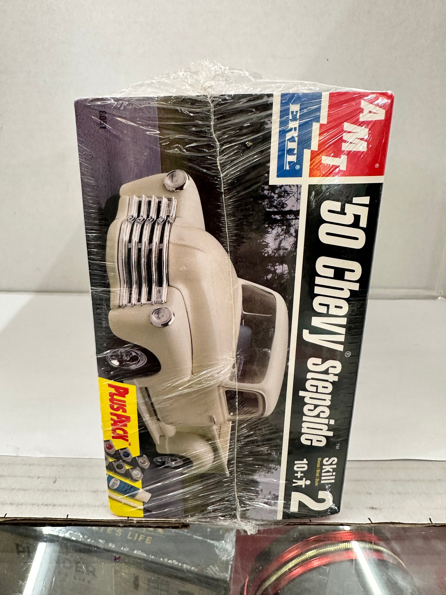 AMT '50 Chevy Stepside Kit # 8051 Factory Sealed 1:25