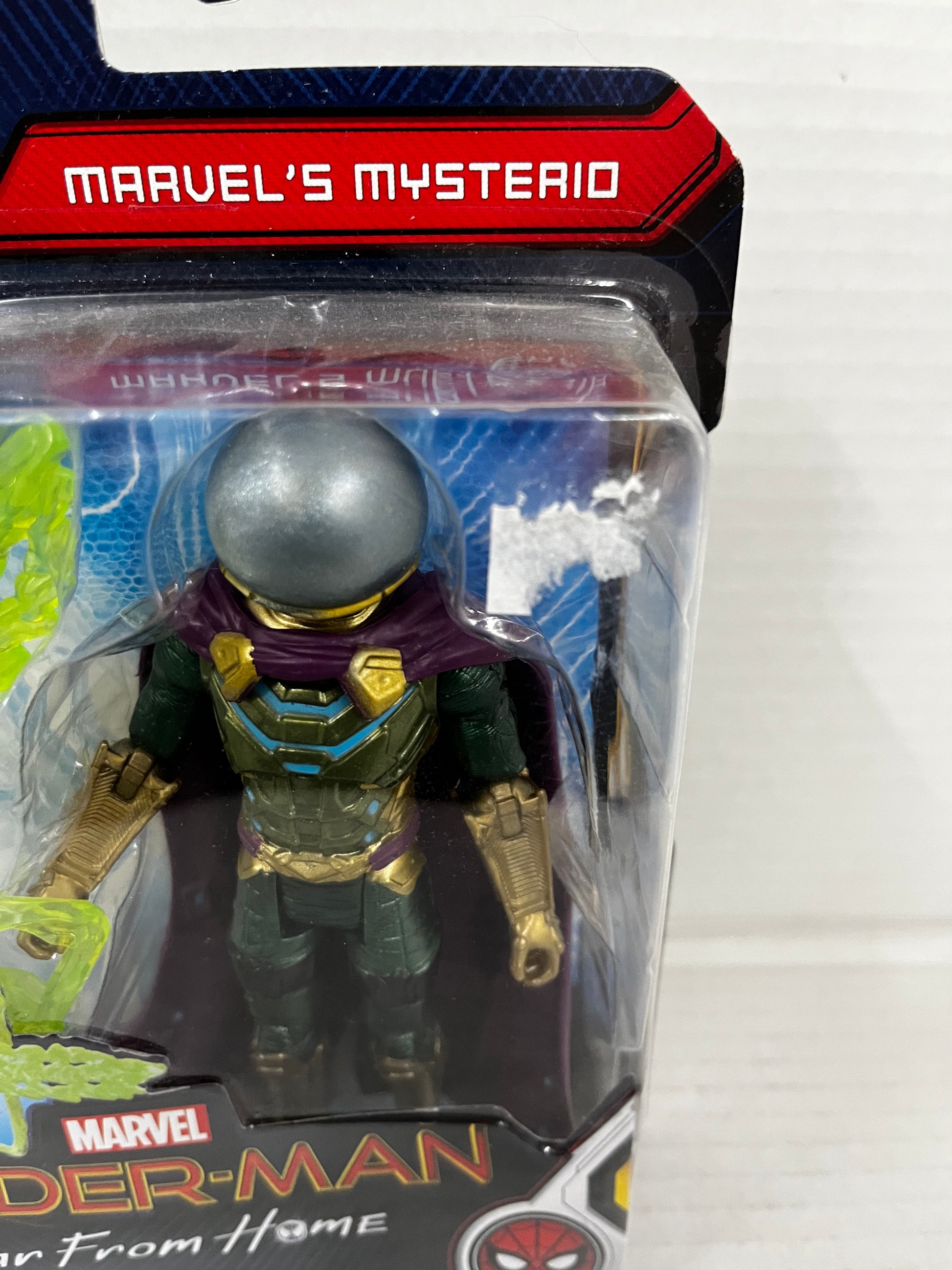 Hasbro Spider-Man, Spider-Man con tuta Mystery Web Gear Nera e Dorata, Action Figure 15 cm Hasbro Spider-Man, Spider-Man con tuta Mystery Web Gear Nera e Dorata, Action Figure 15 cm
