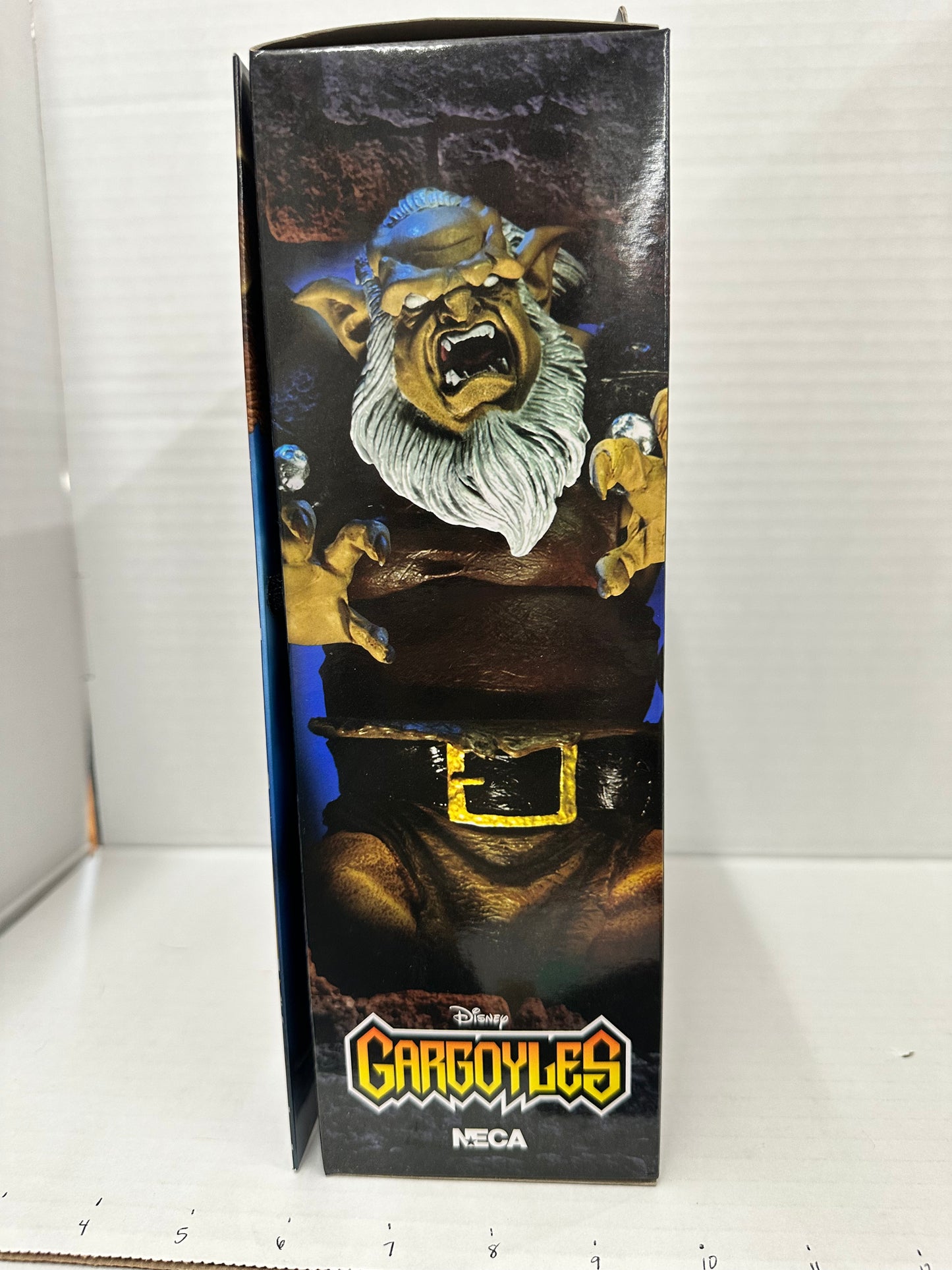 NECA Disney Gargoyles Hudson Ultimate Action Figure Reel Toys NEW