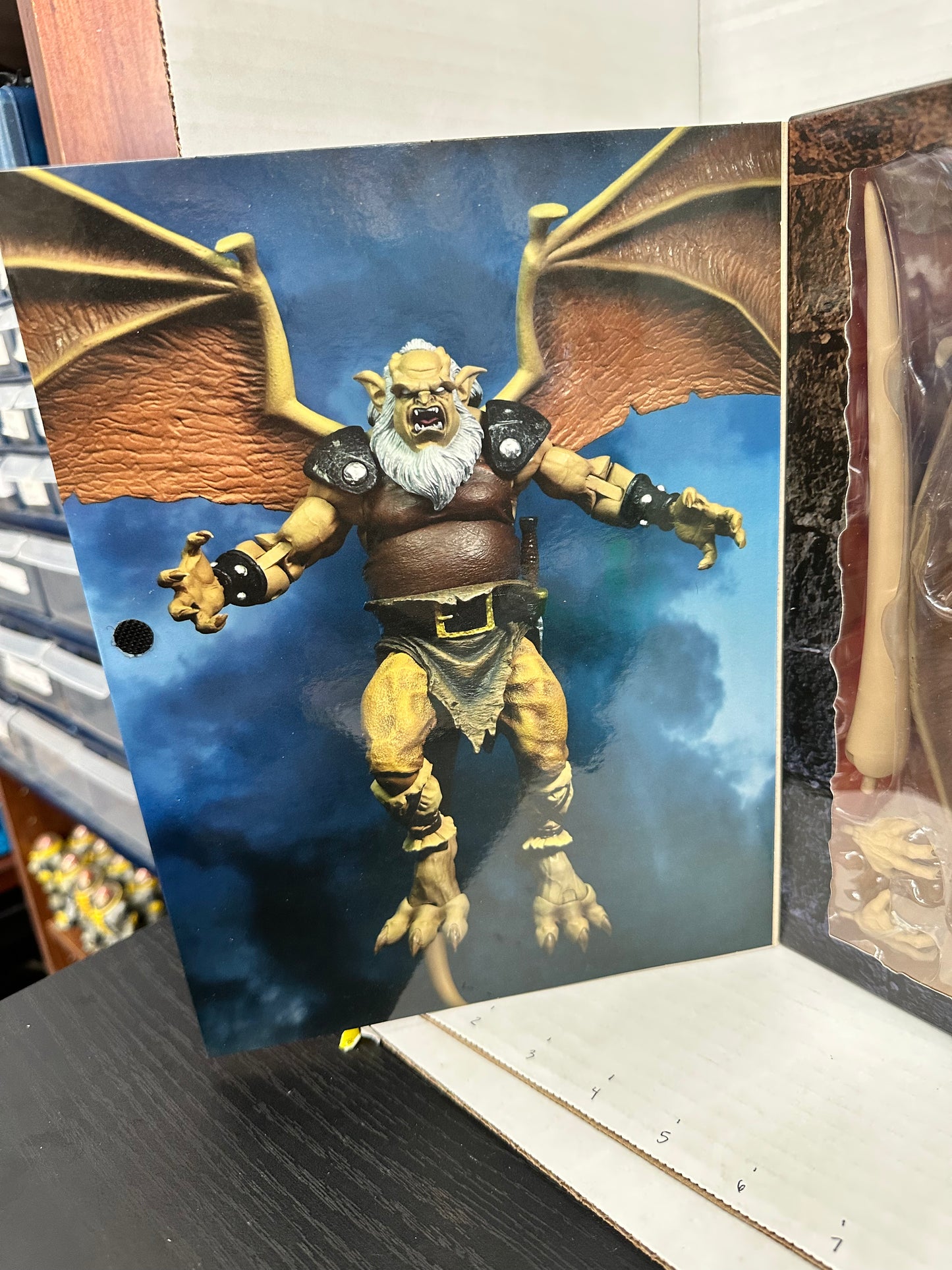 NECA Disney Gargoyles Hudson Ultimate Action Figure Reel Toys NEW