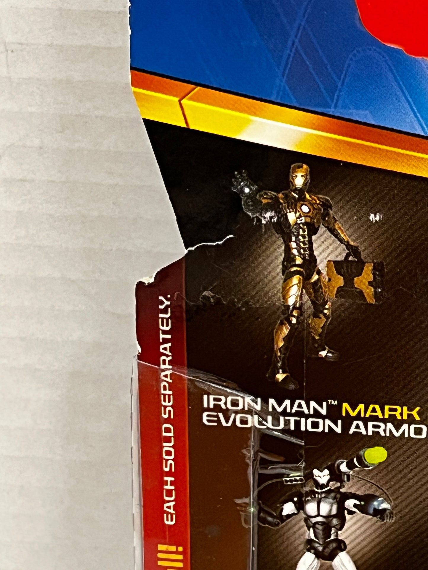 MARVEL LEGENDS SERIES STEALTH STRIKE IRON MAN MARK IV THE ARMORED AVENGER