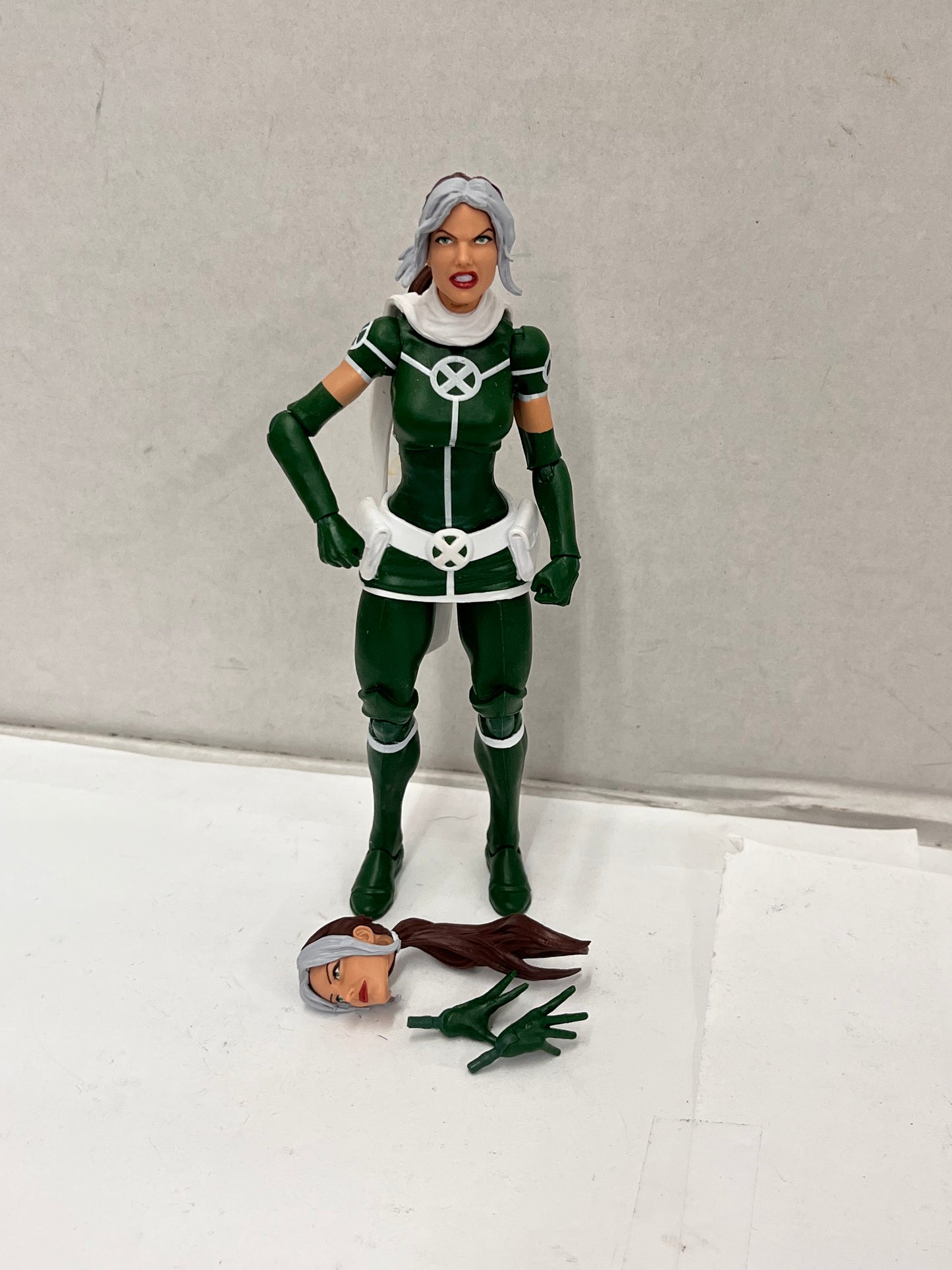 HASBRO Marvel Legends X-MEN 20th Anniversary ROGUE Loose Complete Action Figure