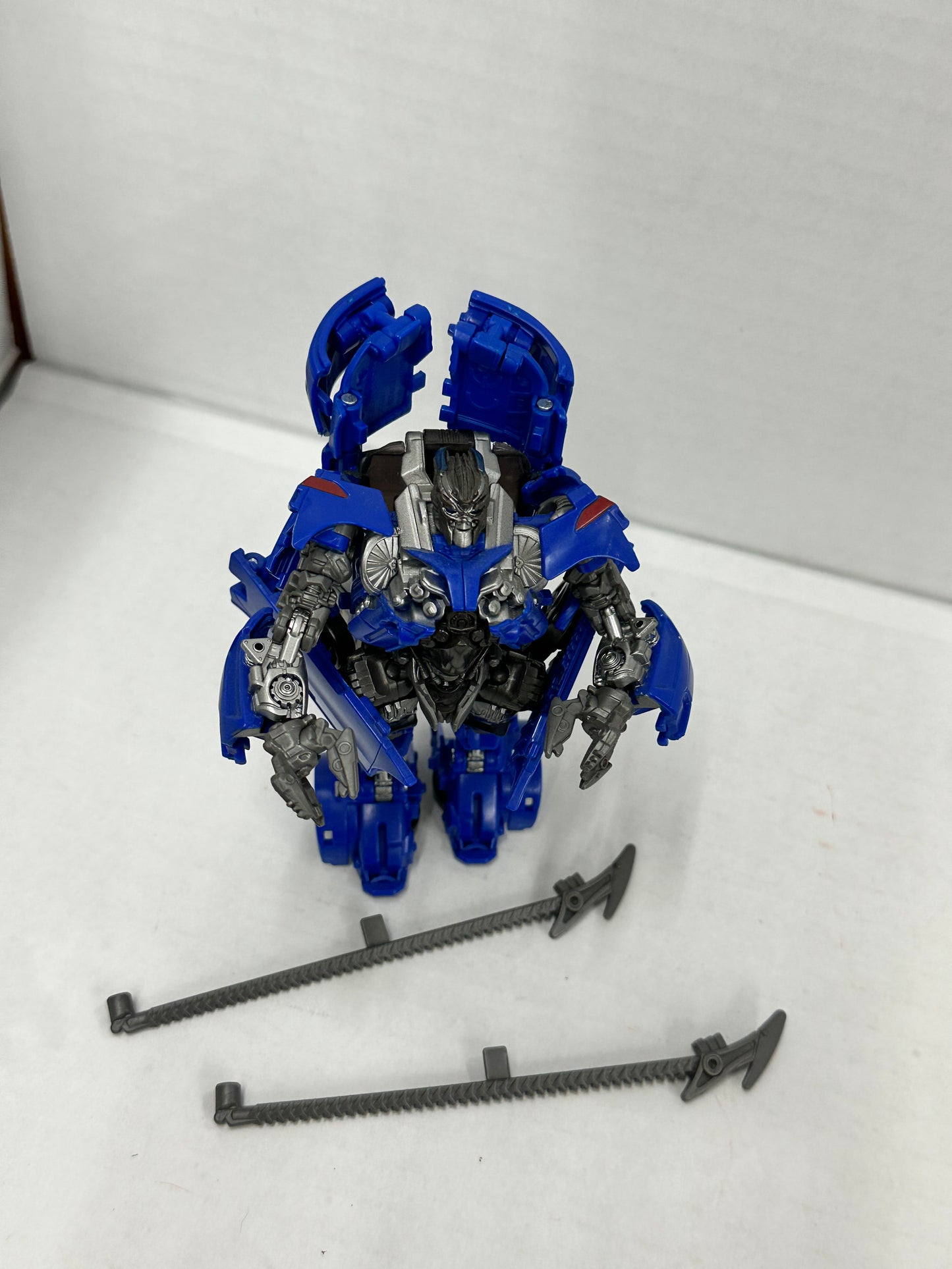 Transformers Jolt Complete SS-75 Studio Series Deluxe Class
