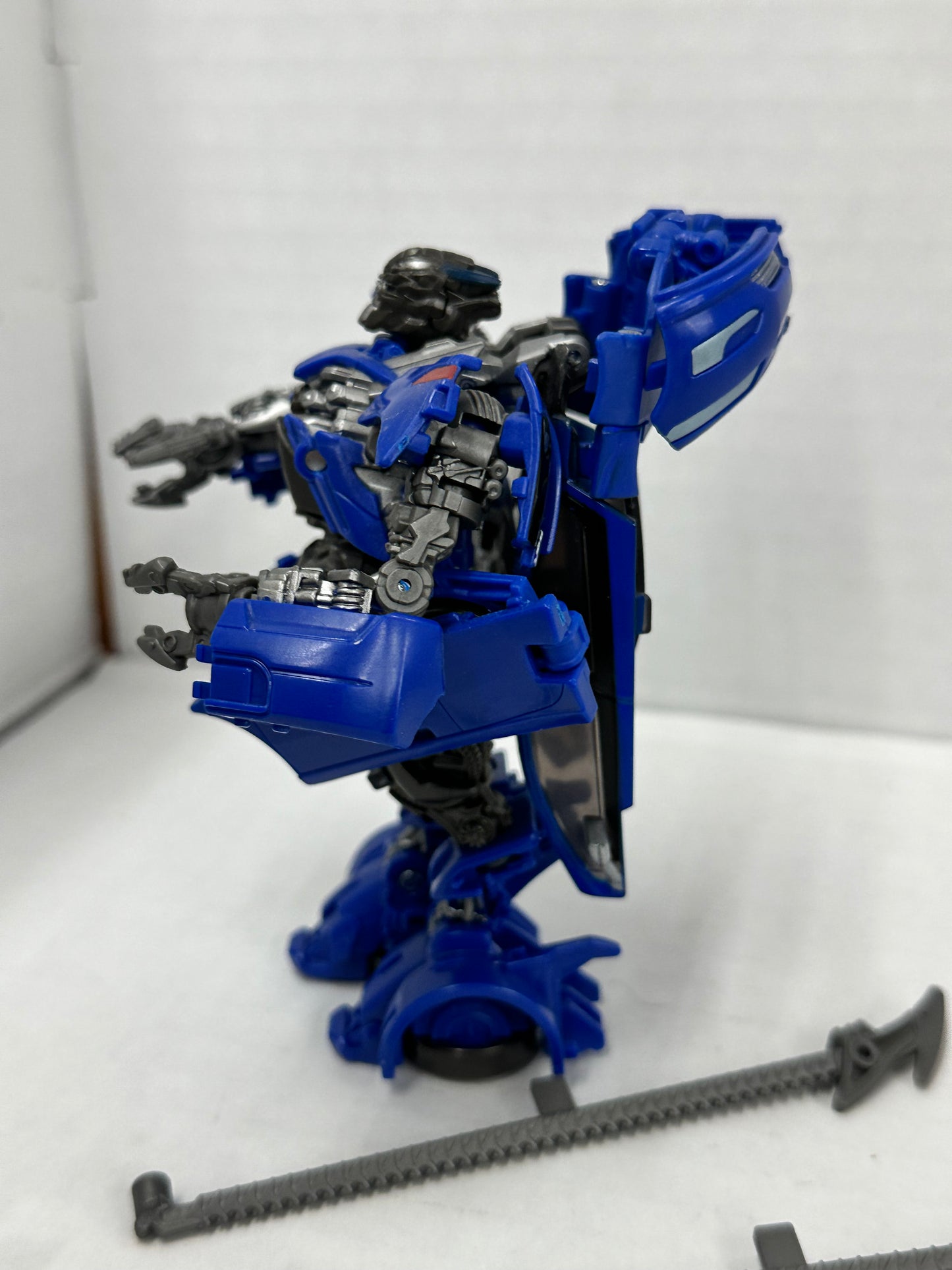 Transformers Jolt Complete SS-75 Studio Series Deluxe Class
