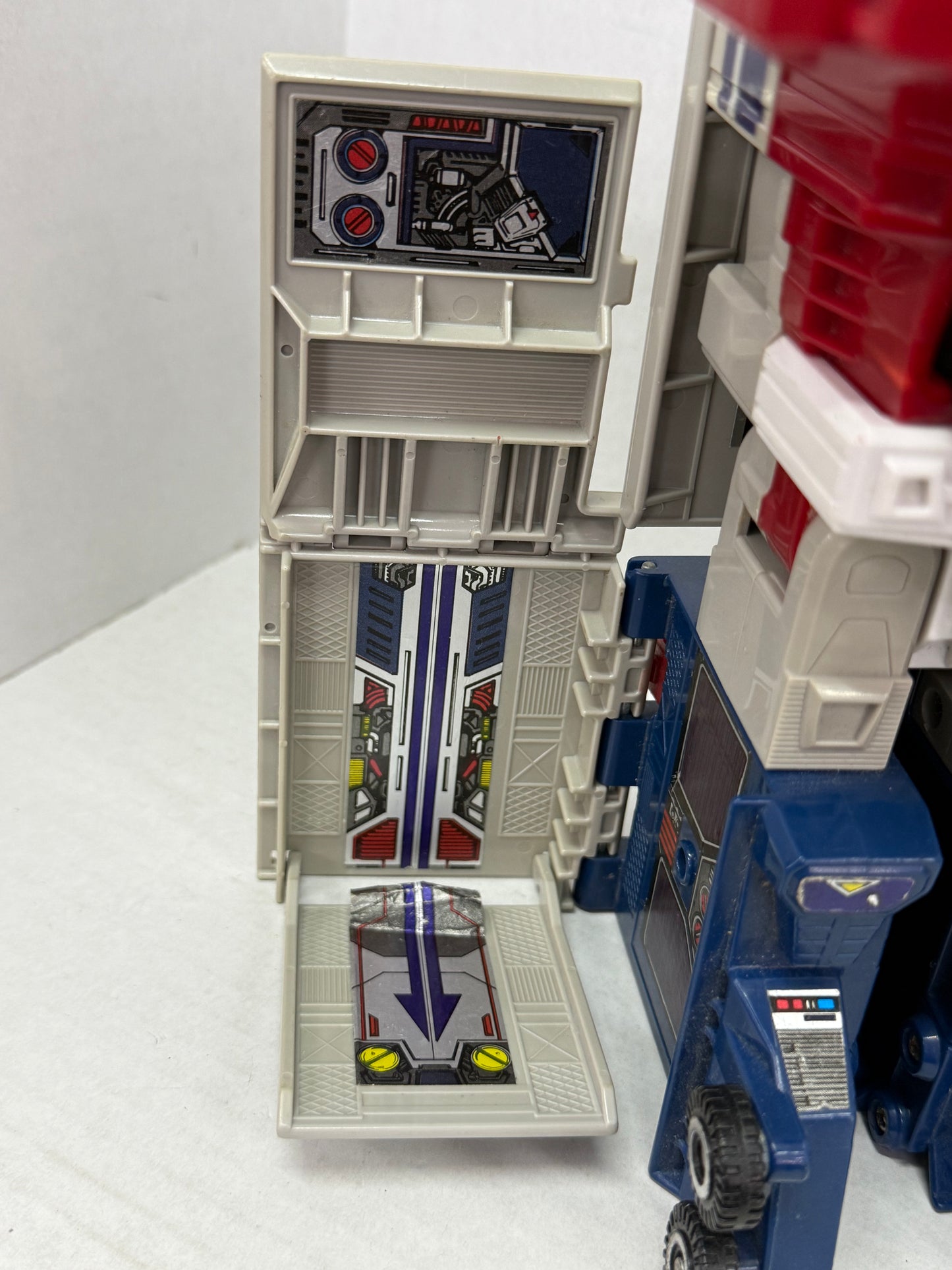 Optimus Prime Powermaster 100% Complete 1988 G1 Transformers Action Figure #1