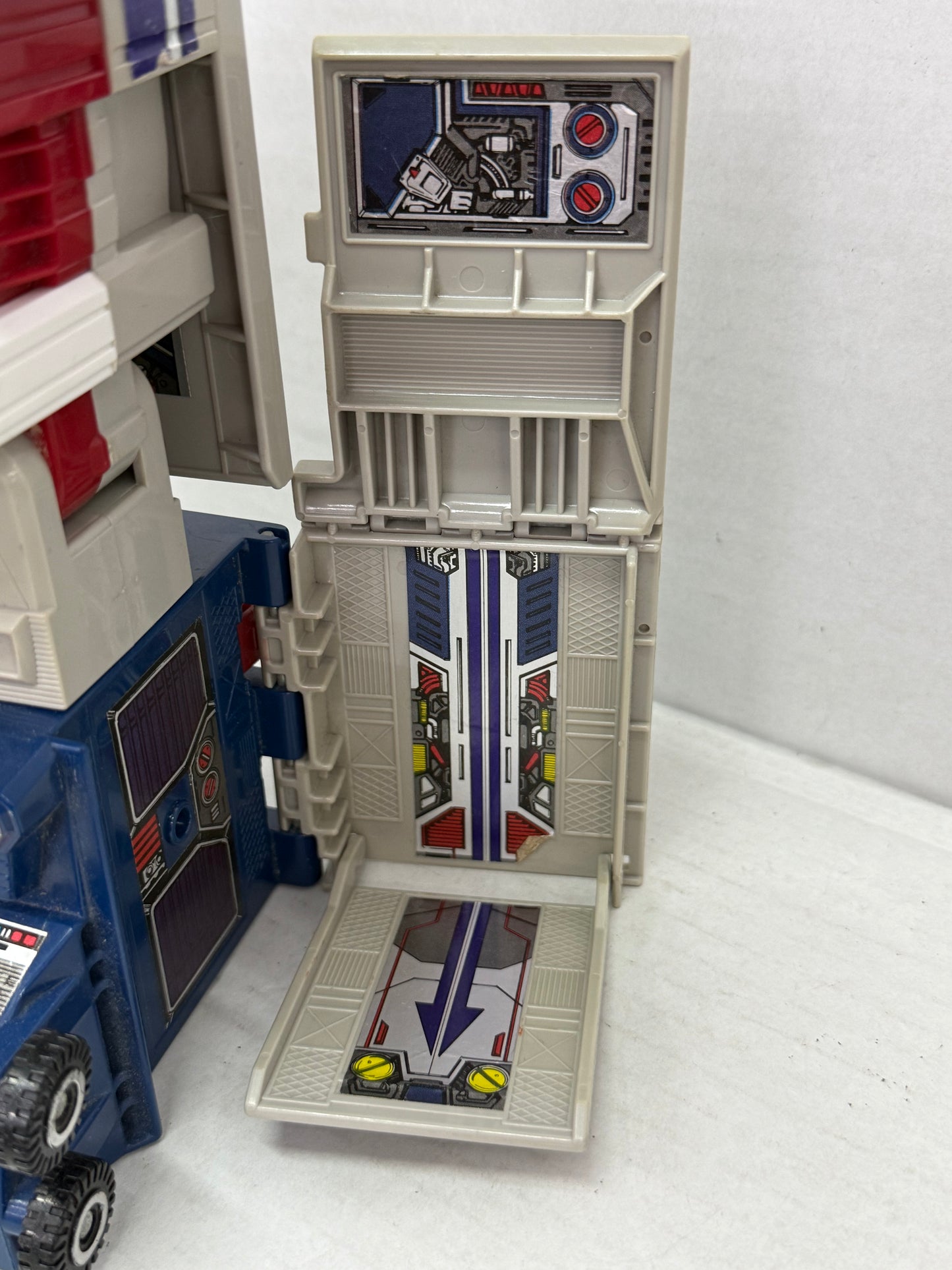 Optimus Prime Powermaster 100% Complete 1988 G1 Transformers Action Figure #1