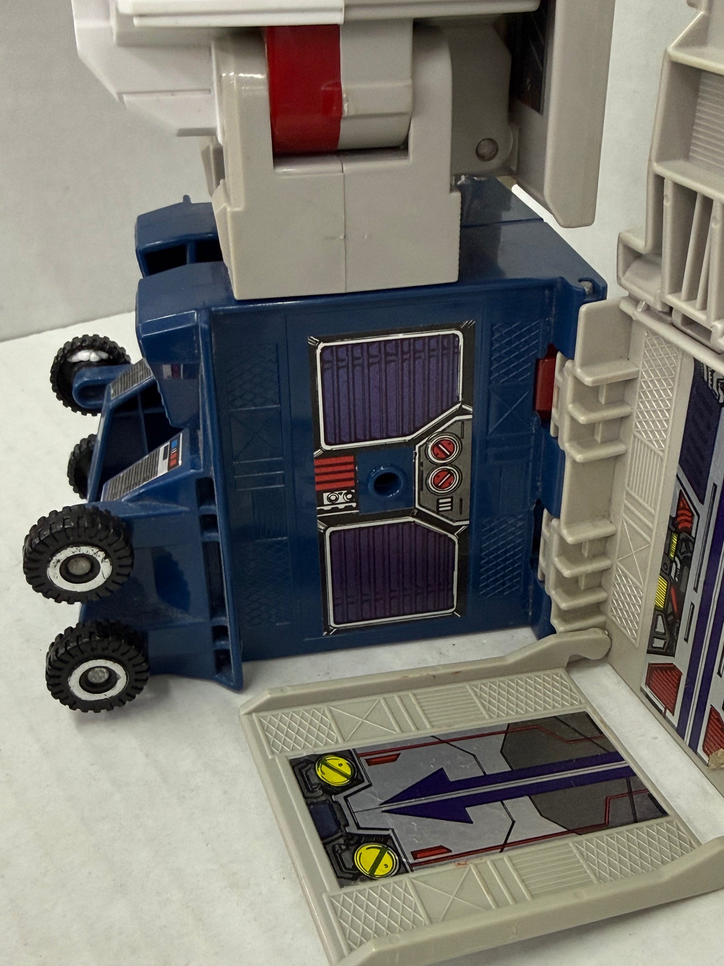Optimus Prime Powermaster 100% Complete 1988 G1 Transformers Action Figure #1