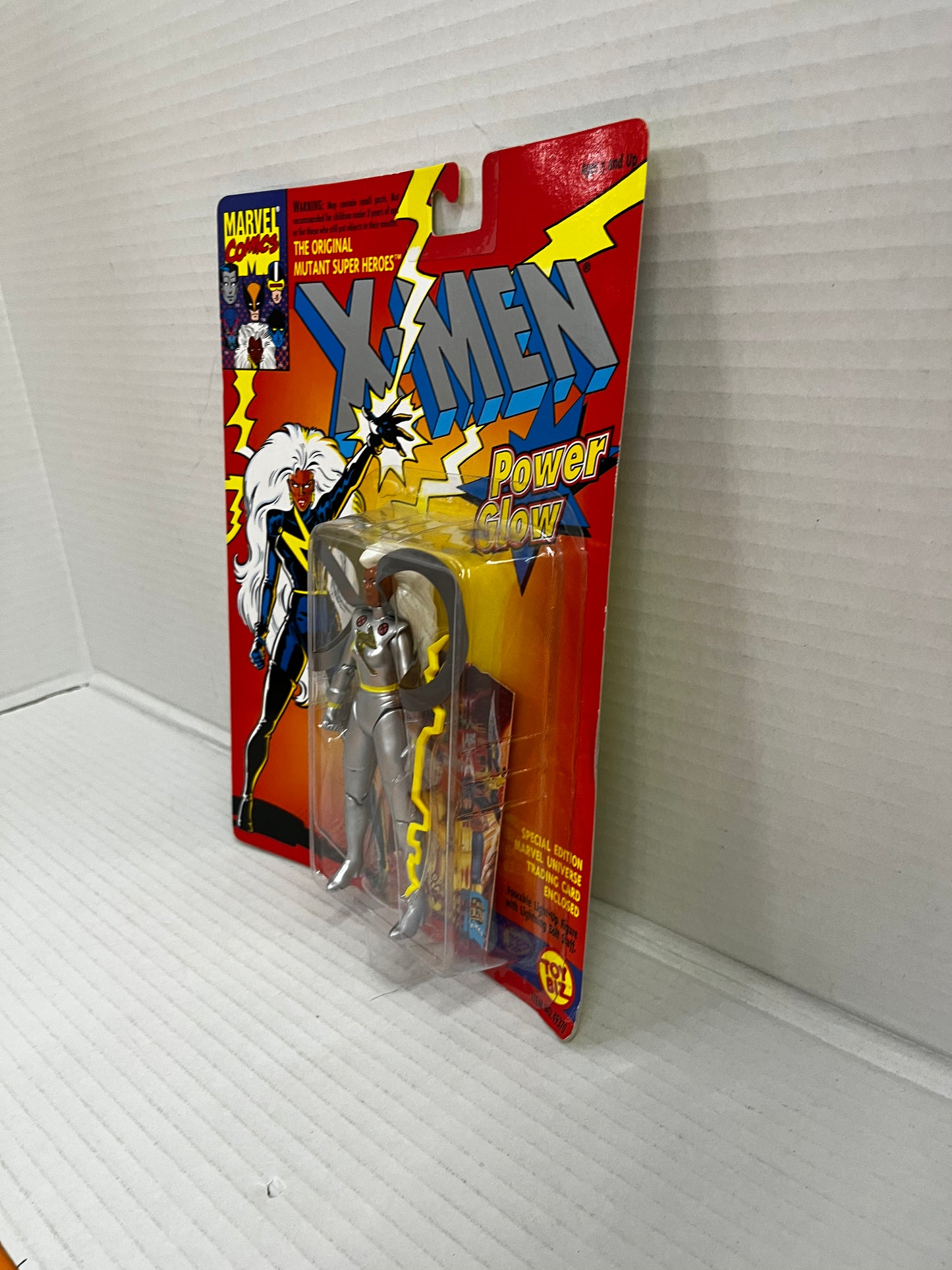 Toy Biz X-Men The Uncanny Storm Power Glow Action Figure Vtg  1993