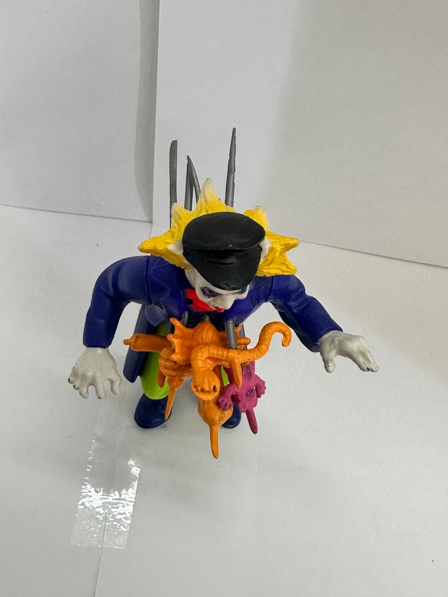 Vintage 1989 Shish Kebab Beetlejuice w/6 Scary Skewers Action Figure Kenner