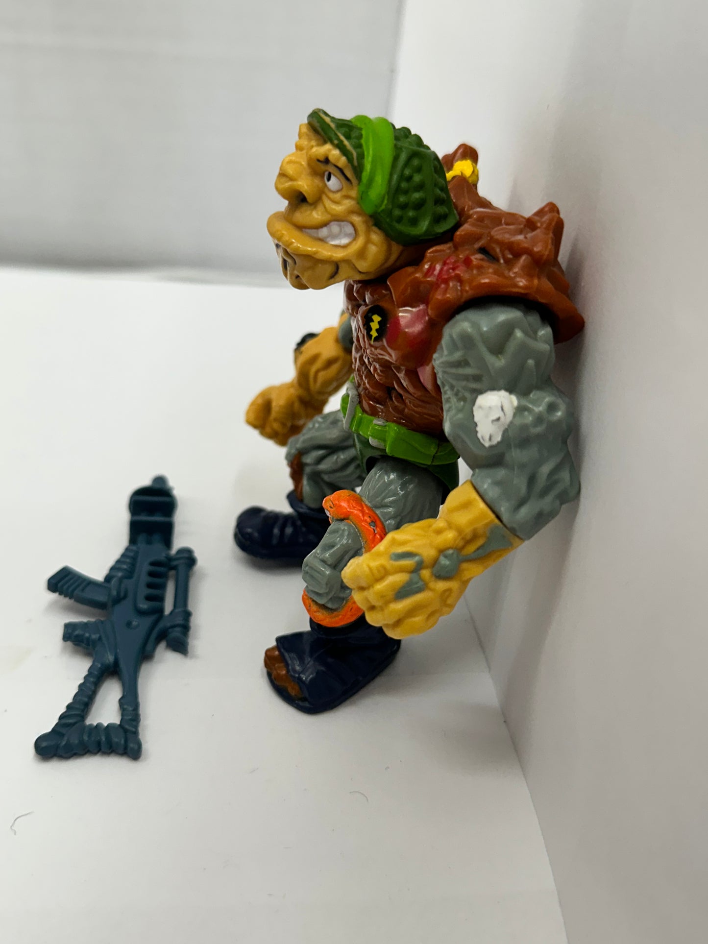 General Traag 1989 Vintage Playmates Teenage Mutant Ninja Turtles TMNT With Gun