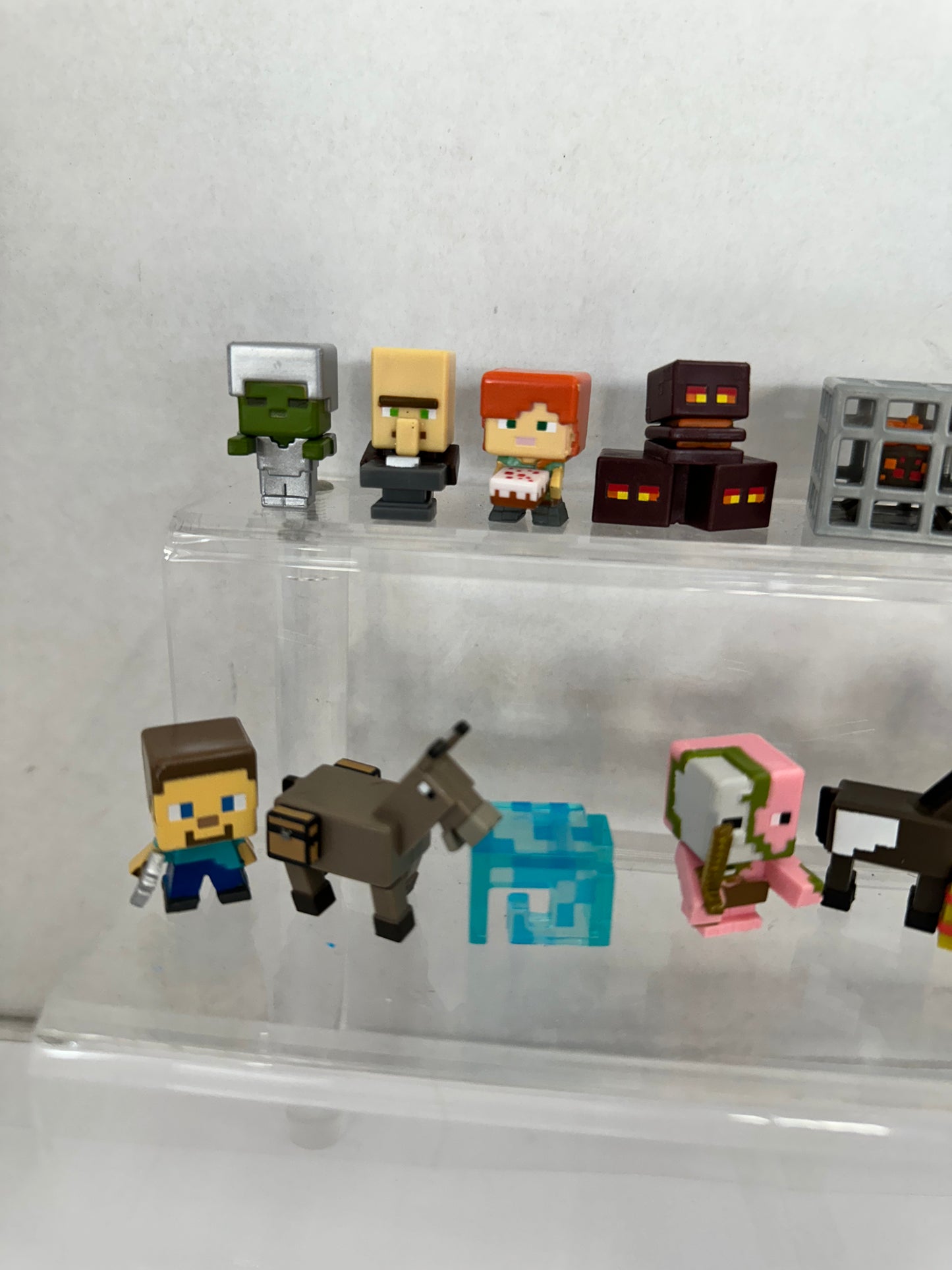 Minecraft Figure Lot of 16 Mini Figures - #2